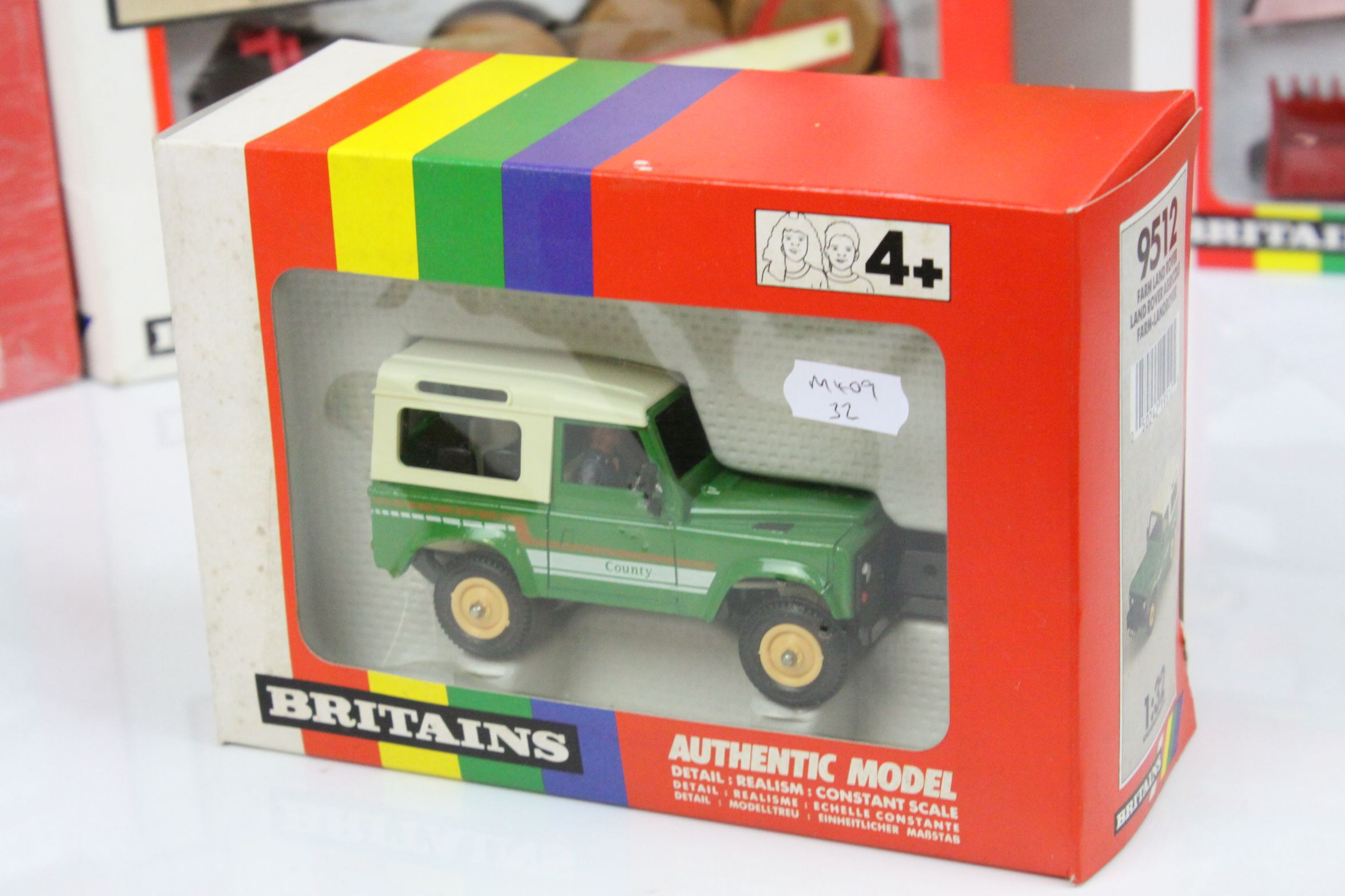16 Boxed 1:32 Britains farming models to include 9566, 9559, 9539, 9548, 9547, 9574, 9509, 9519, - Image 5 of 27