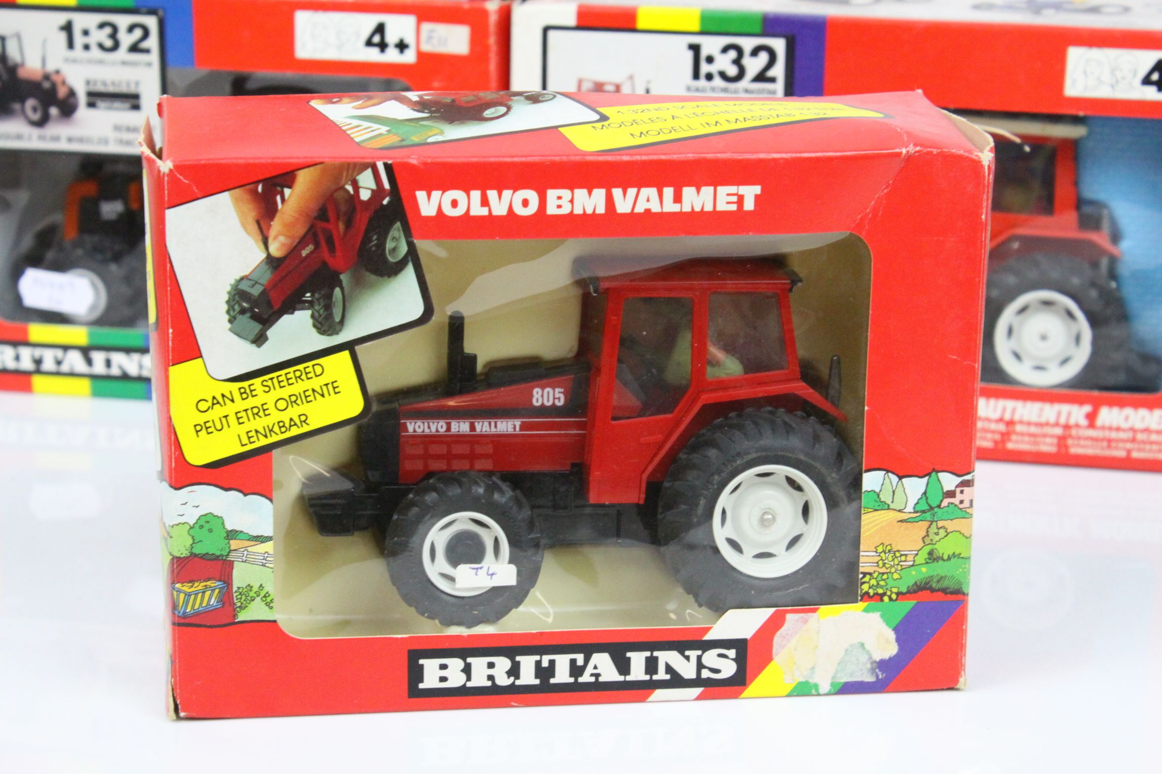 Eight boxed 1:32 Britains model tractors to include 9498 Renault TZ16 Double Rear Wheeled Tractor ( - Image 10 of 17