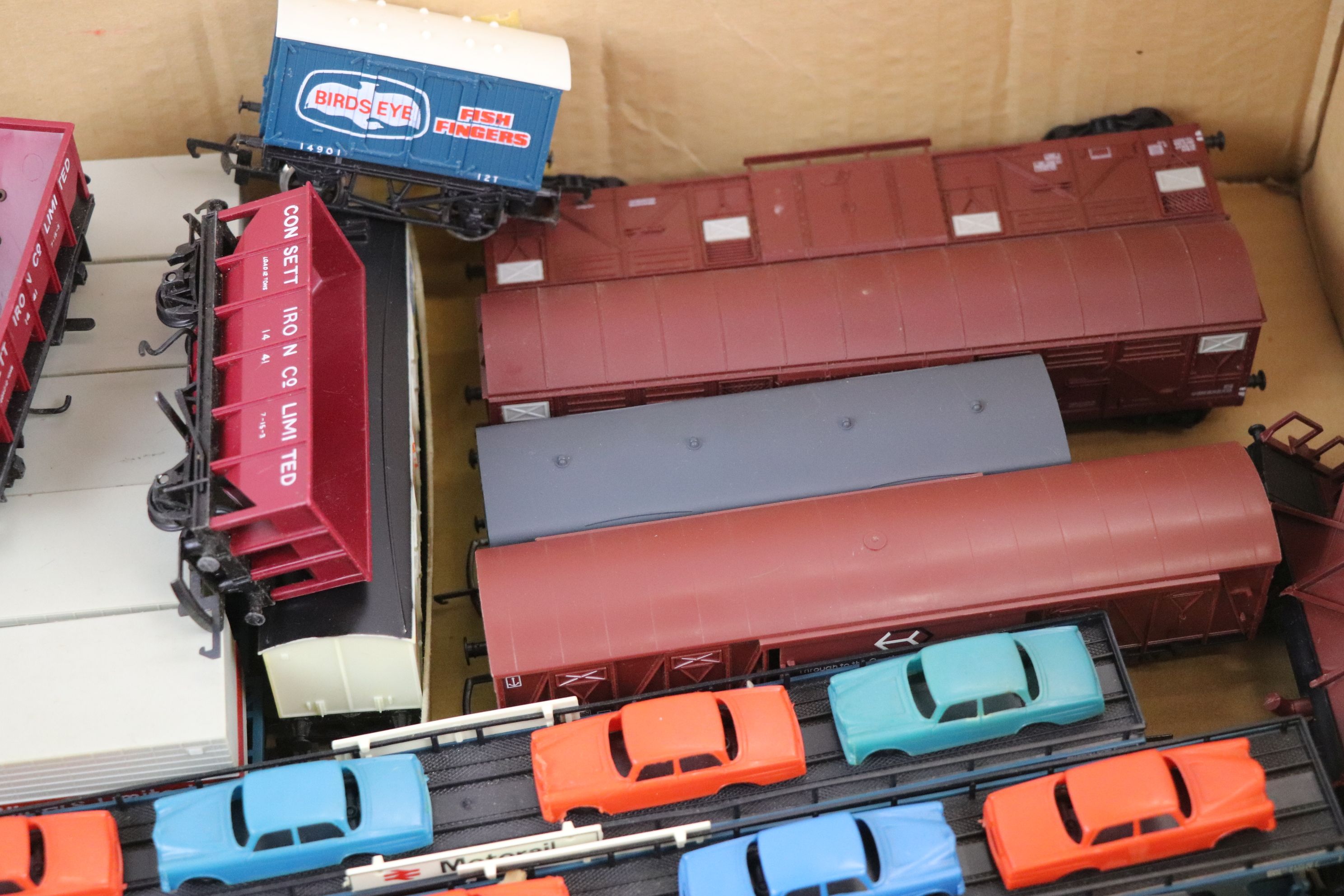 38 OO gauge items of rolling stock to include Jouef, Wrenn, Lima, Hornby etc - Image 4 of 7