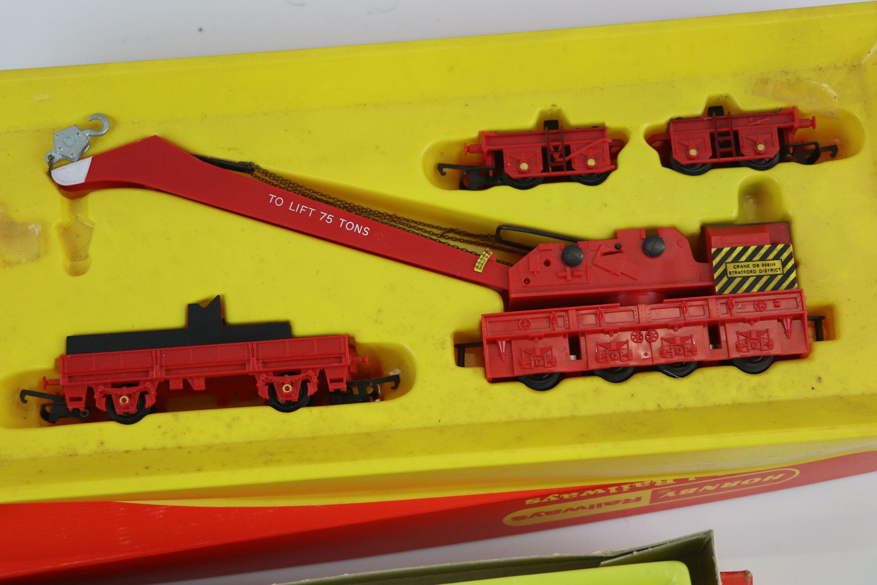 Boxed Hornby OO gauge R758 BR Hymek Diesel Hydraulic Locomotive plus a boxed Hornby OO gauge R739 - Image 4 of 9