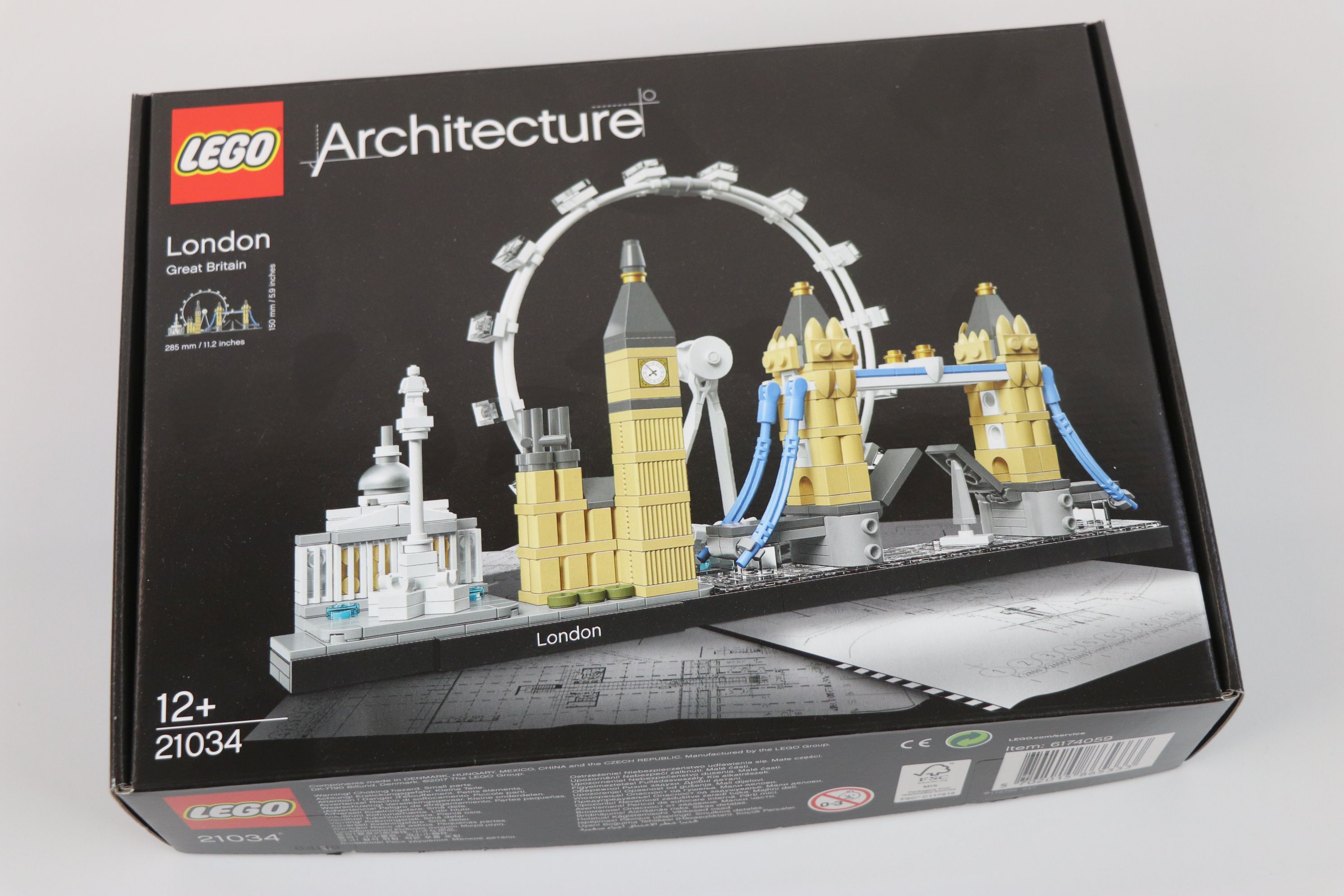 Lego - Two boxed Lego Architecture sets to include 21042 Statue of Liberty and 21034 London, both - Image 9 of 14