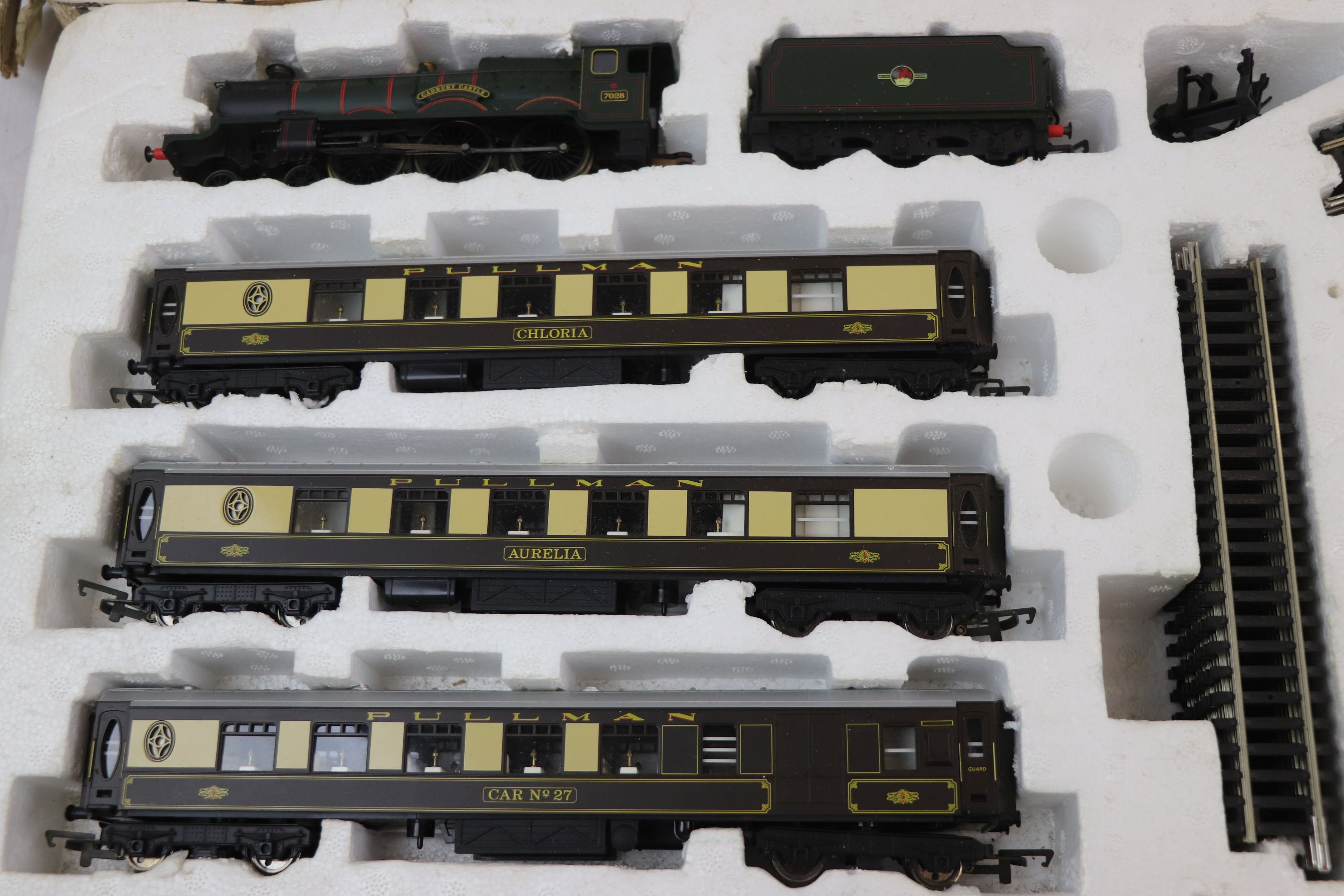 Boxed Hornby OO gauge R1048 electric train set complete with locomotive and rolling stock, box tatty - Image 2 of 7