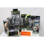 11 Boxed / carded Alien & Sci Fi figures to include 2 x Hasbro Signature Series Alien