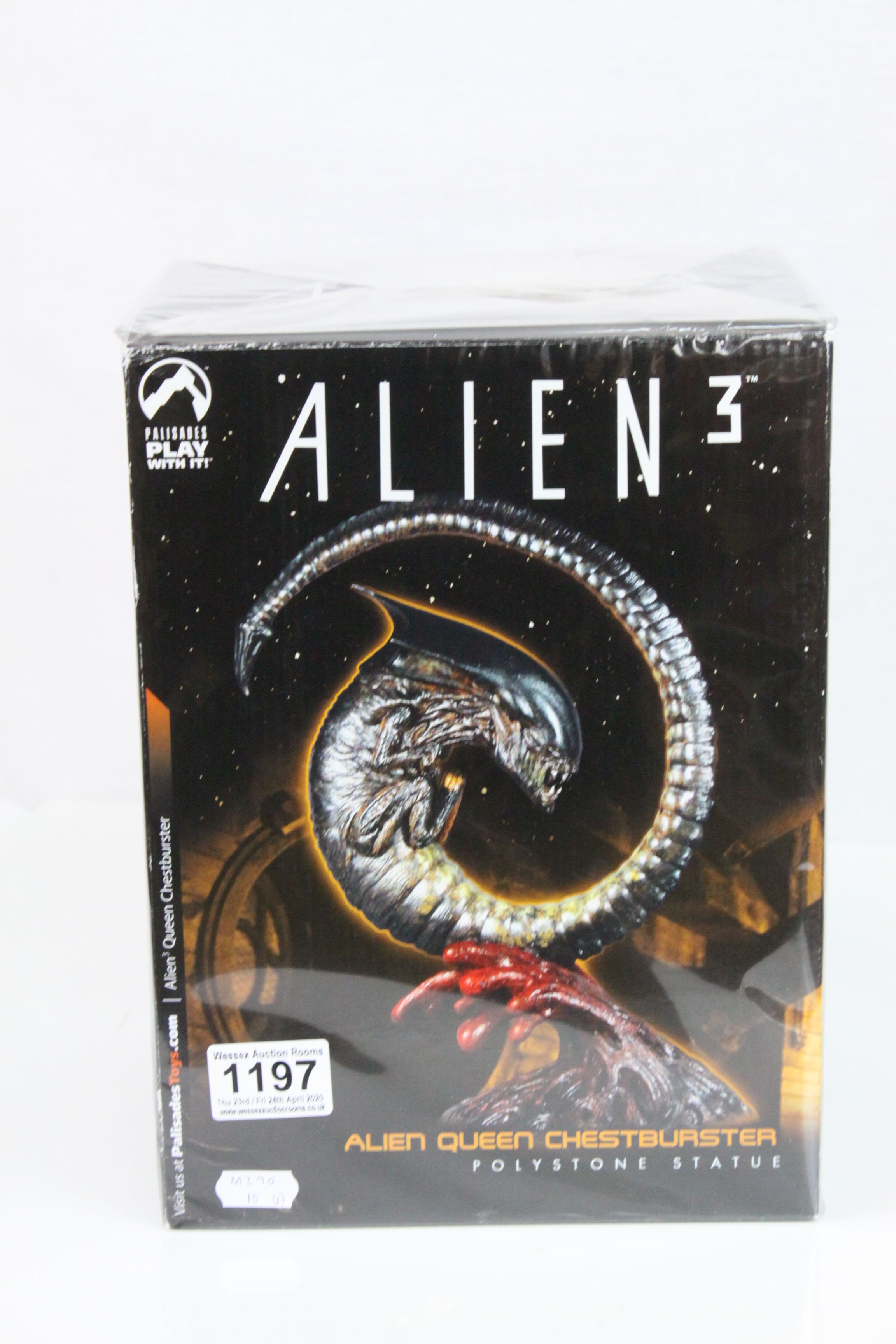 Two boxed Palisades Play With It! Alien 3 statues/busts to include Dog Alien Mini Bust and Alien - Image 8 of 10