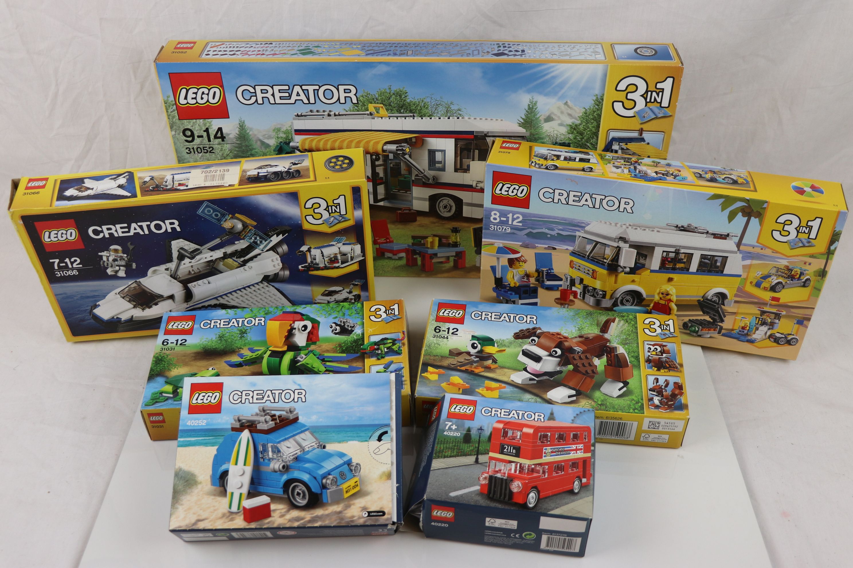 Seven boxed Lego Creator sets to include 31052, 31079, 31066, 40252, 40220, 31031 and 31044