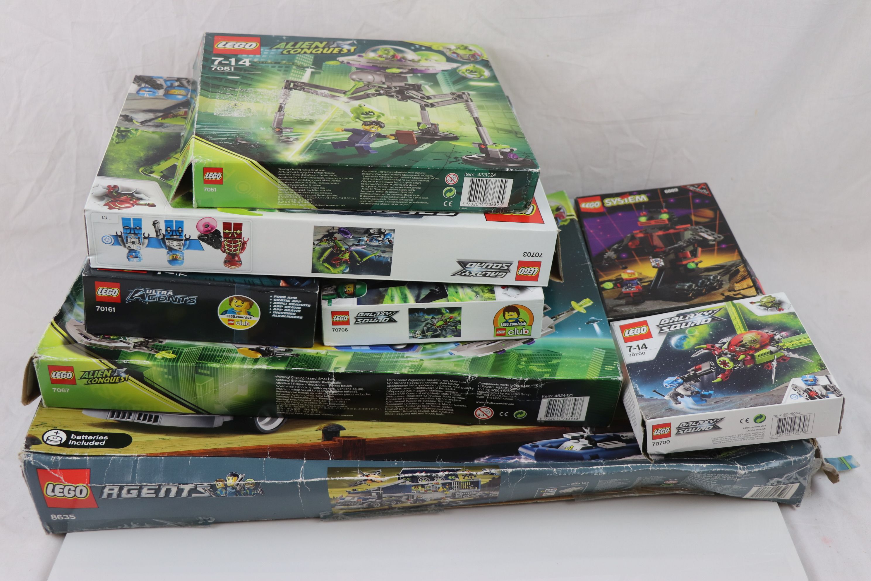 10 Boxed Lego sets to include Agents Mission 6 8635, 2 x Alien Conquests (7067 & 7051), 3 x Galaxy - Image 2 of 10