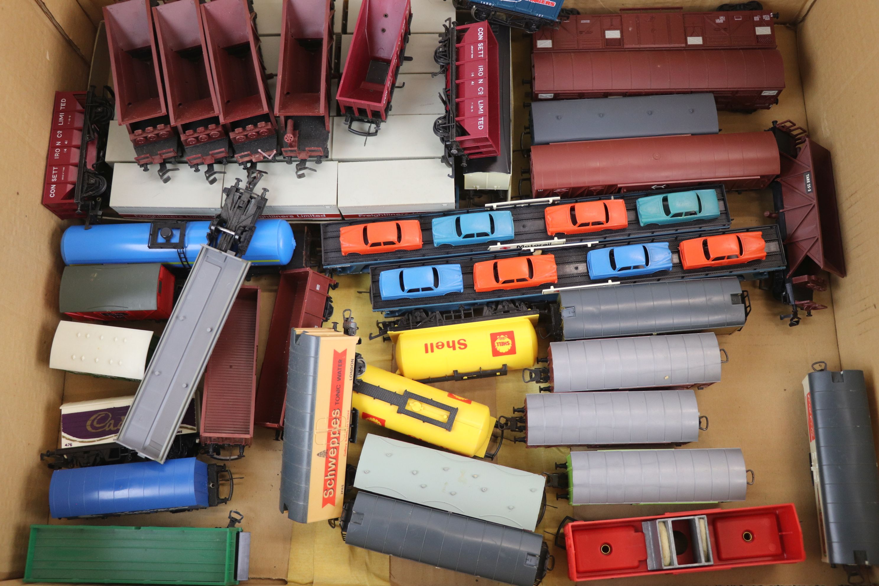 38 OO gauge items of rolling stock to include Jouef, Wrenn, Lima, Hornby etc - Image 2 of 7