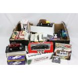 28 boxed diecast models to include Atlas Editions Great British Buses, Lledo Days Gone, Eddie