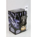 Boxed NECA Extreme Head Knockers Aliens model, vg