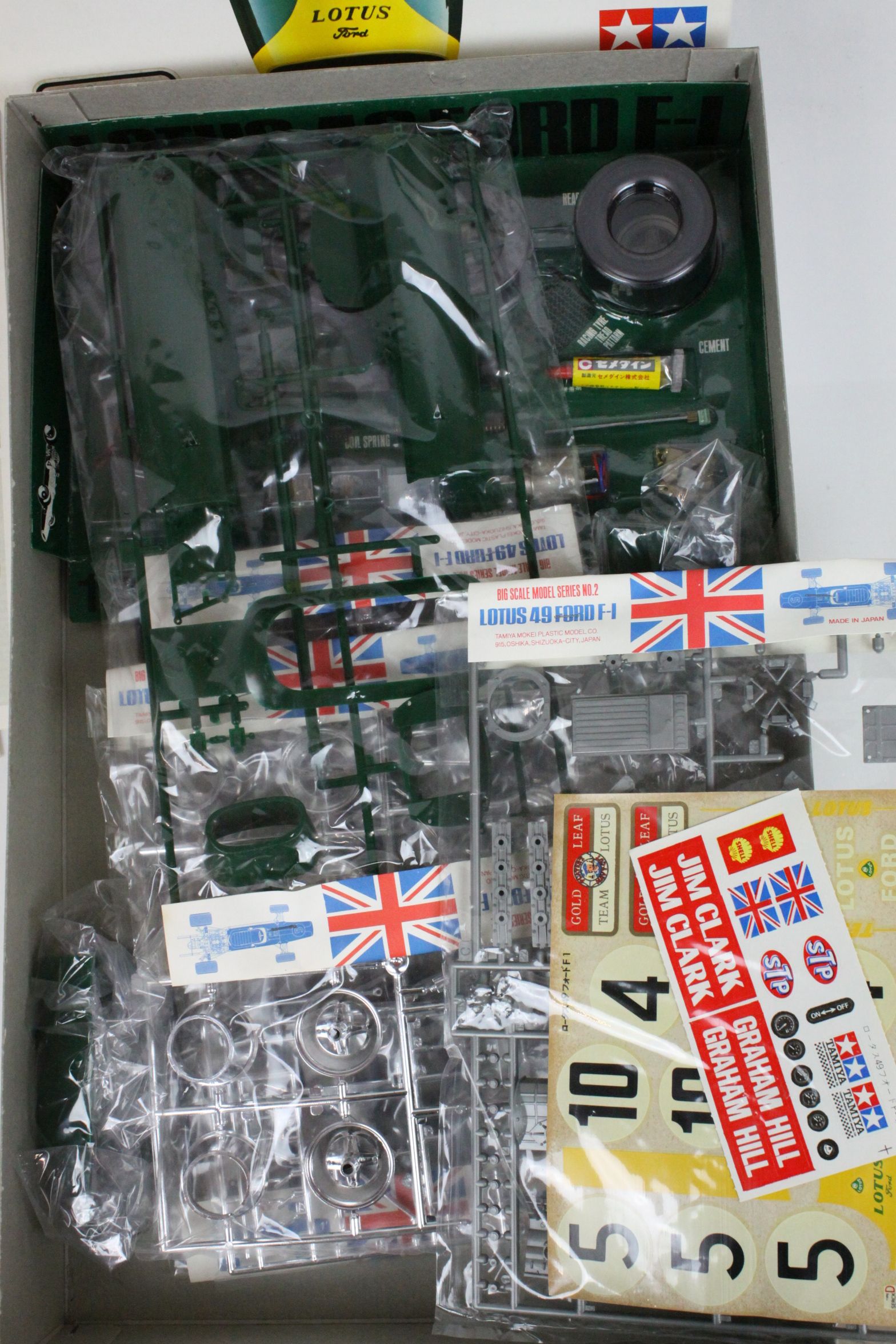 Boxed and unbuilt Tamiya 1:12 Lotus 49 Ford F1 plastic model kit, complete and excellent, very small - Image 4 of 5