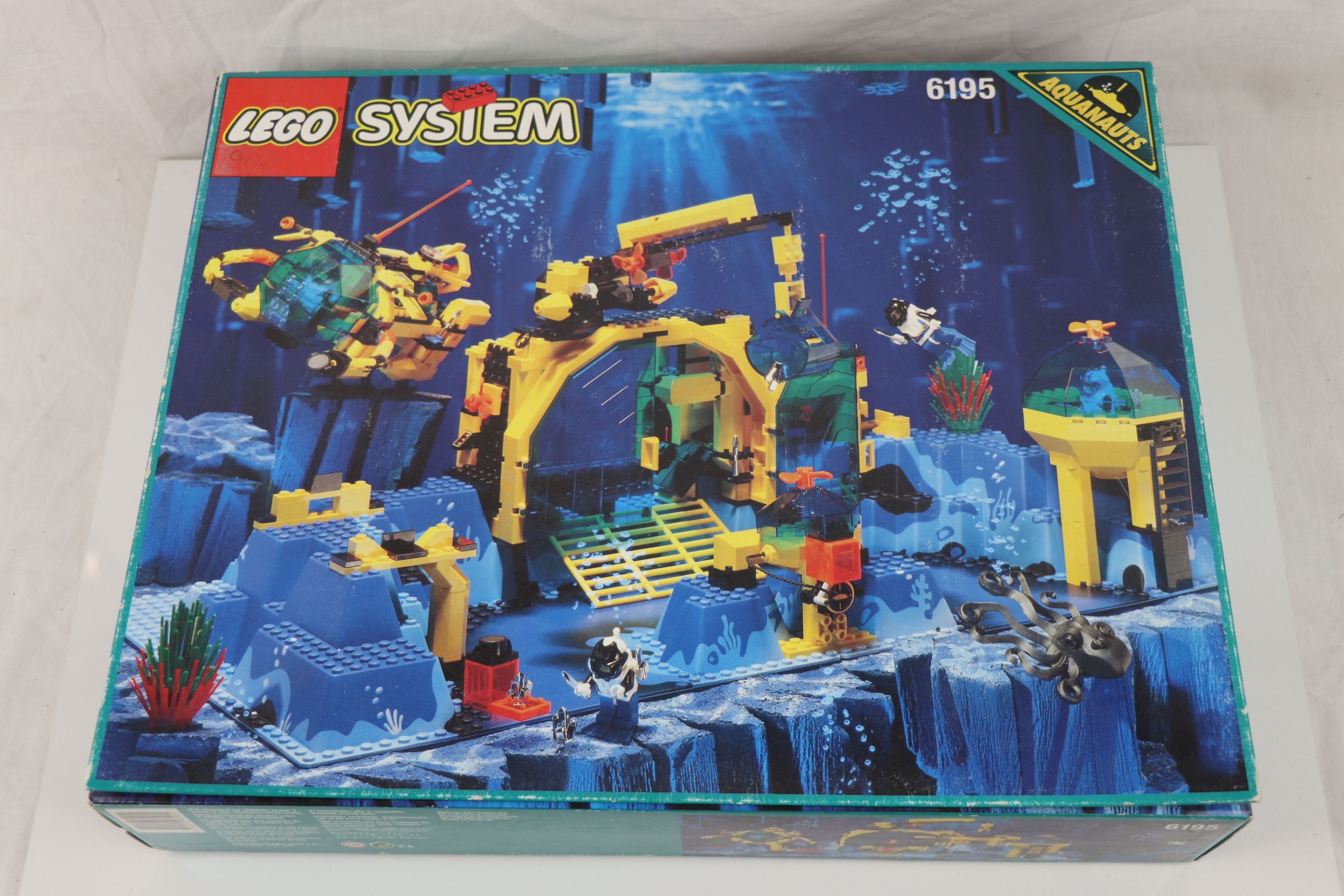 Lego - Boxed Lego System 6195 Aquanauts Neptune Discovery set unchecked but appearing complete - Image 3 of 16