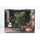 Boxed McFarlane Toys Movie Maniacs Alien & Predator Deluxe Boxed Set figures, excellent