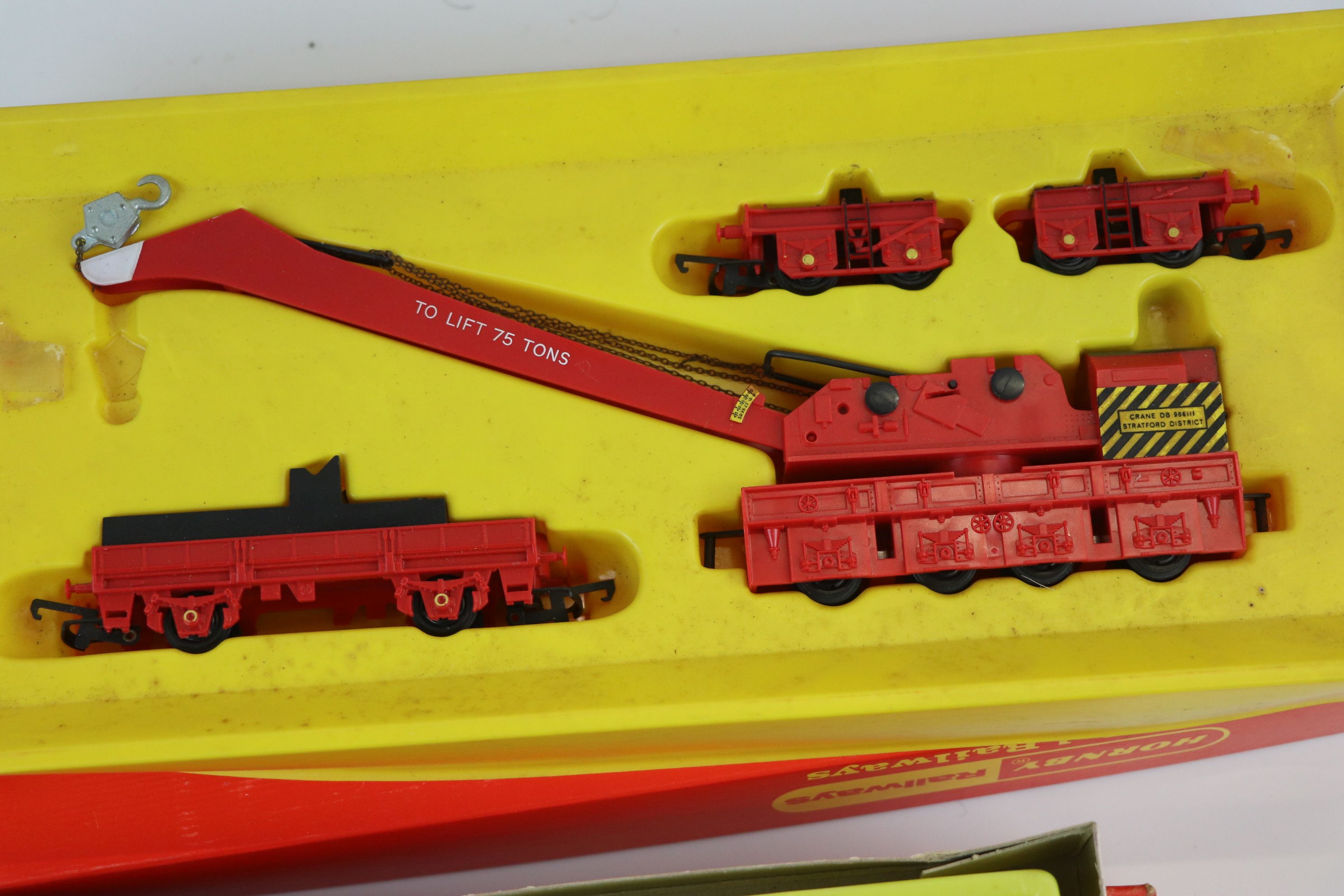 Boxed Hornby OO gauge R758 BR Hymek Diesel Hydraulic Locomotive plus a boxed Hornby OO gauge R739 - Image 3 of 9