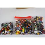 Quantity of Lego minifigures, accessories and parts