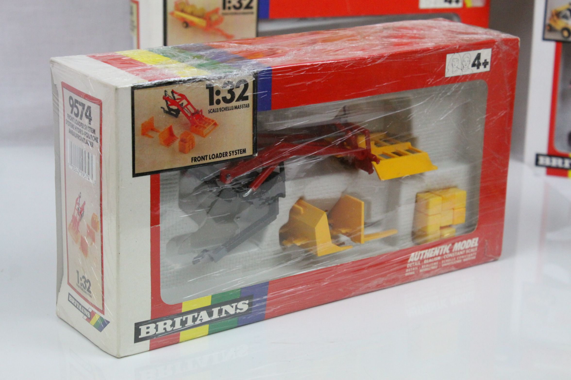 16 Boxed 1:32 Britains farming models to include 9566, 9559, 9539, 9548, 9547, 9574, 9509, 9519, - Image 17 of 27