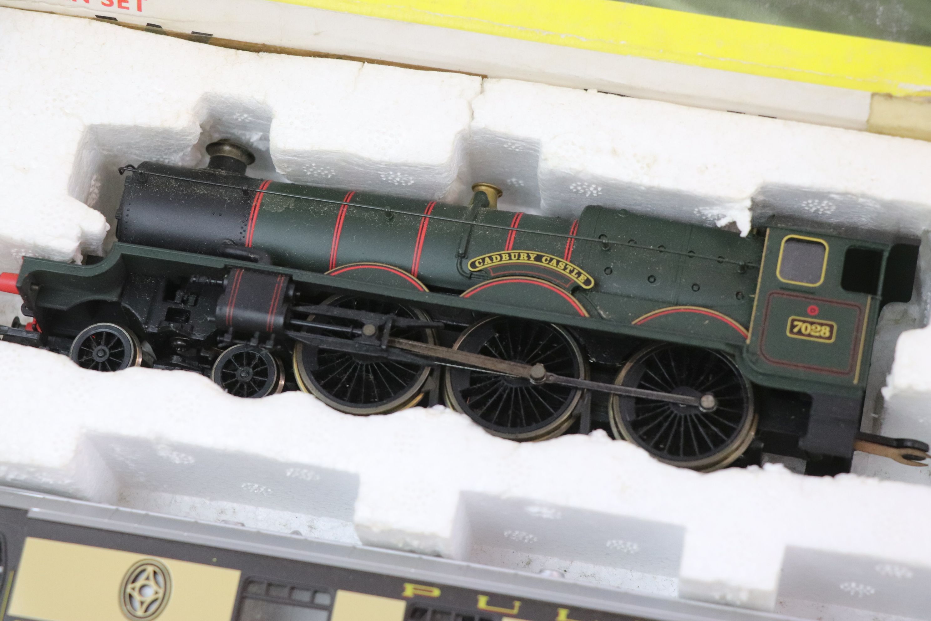 Boxed Hornby OO gauge R1048 electric train set complete with locomotive and rolling stock, box tatty - Image 3 of 7