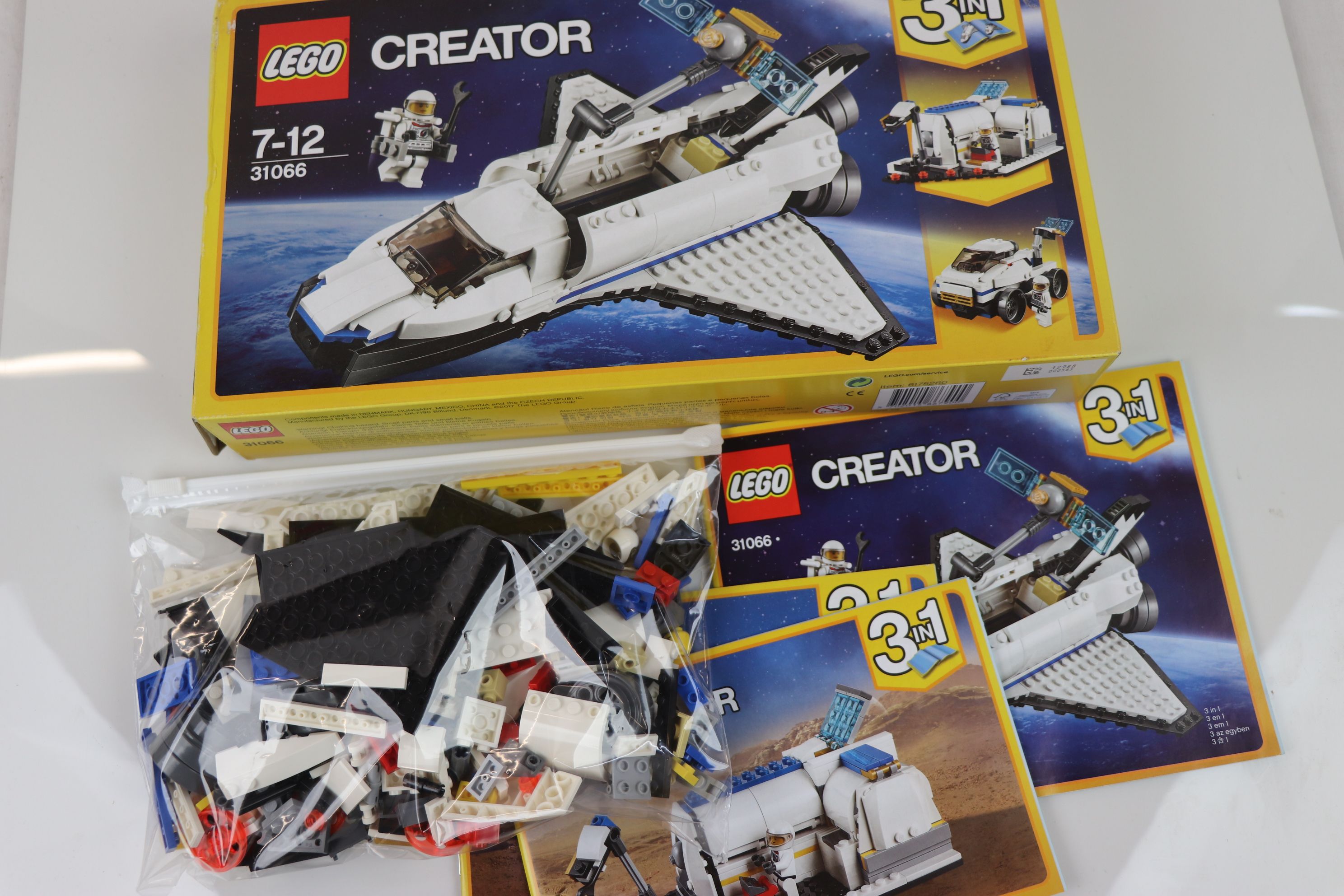 Seven boxed Lego Creator sets to include 31052, 31079, 31066, 40252, 40220, 31031 and 31044 - Image 5 of 31