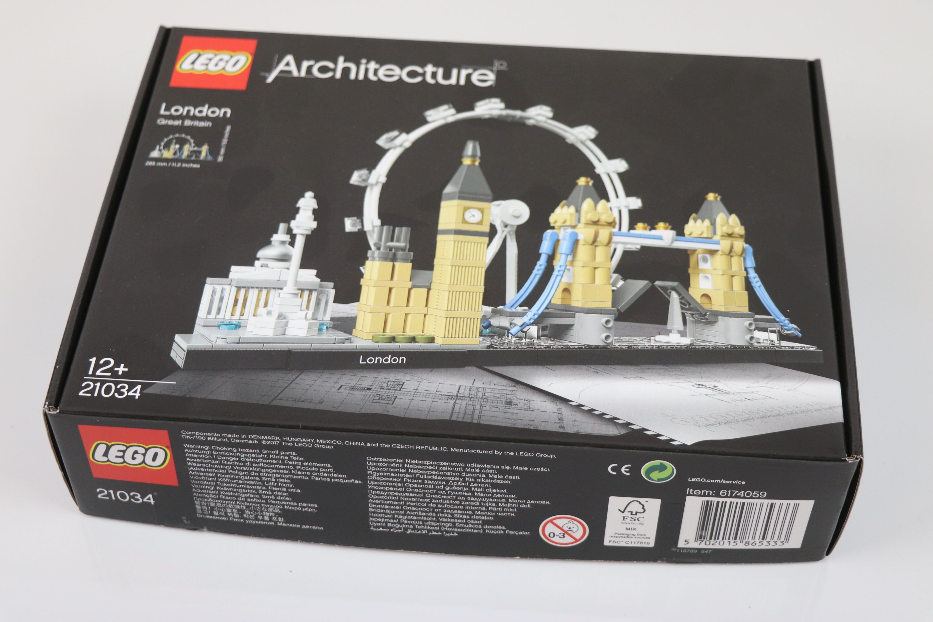 Lego - Two boxed Lego Architecture sets to include 21042 Statue of Liberty and 21034 London, both - Image 13 of 14