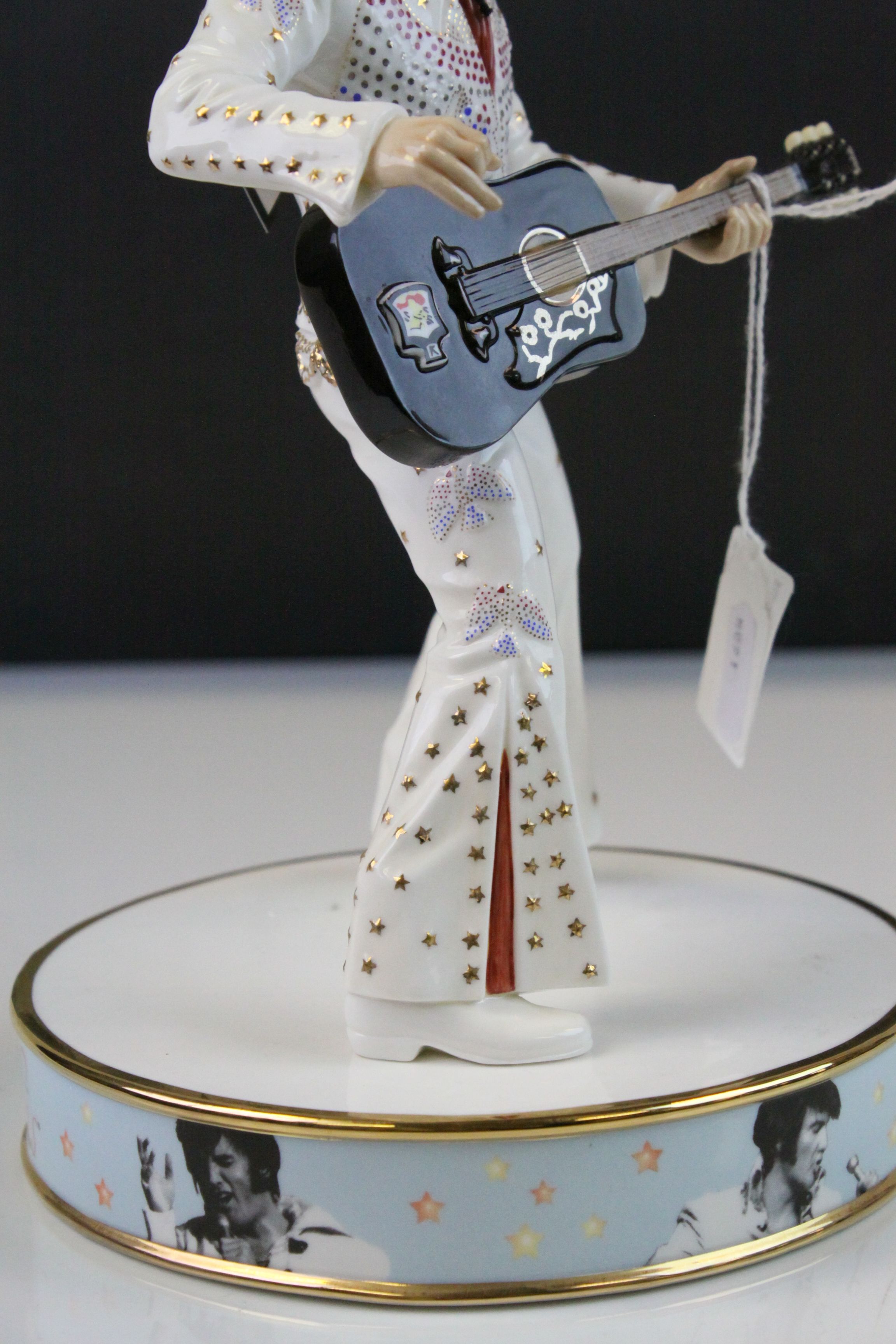 Royal Doulton Elvis Presley figurine titled "Elvis Vegas" ltd edn no.34 of 2500 - Image 6 of 7