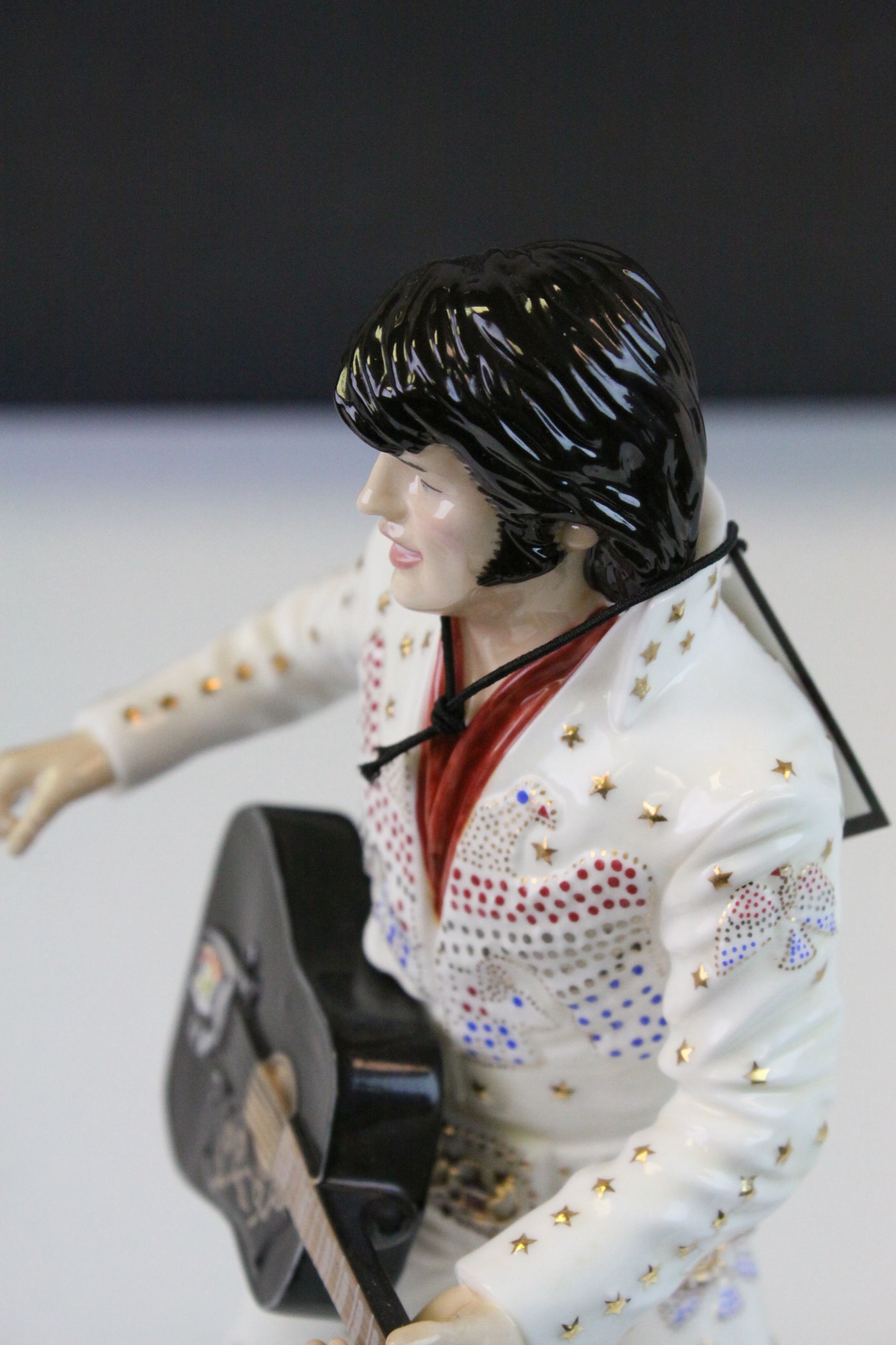 Royal Doulton Elvis Presley figurine titled "Elvis Vegas" ltd edn no.34 of 2500 - Image 4 of 7