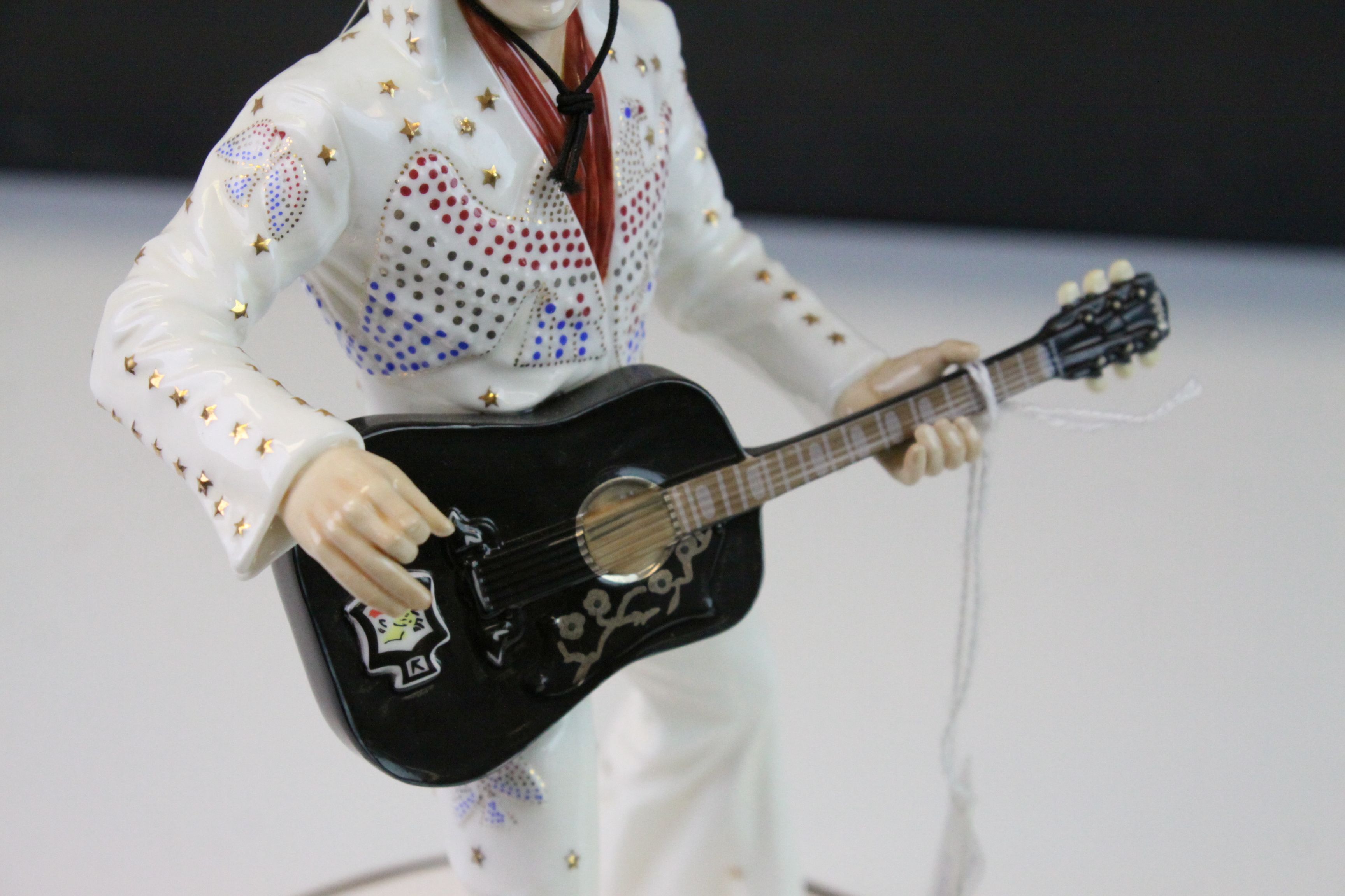 Royal Doulton Elvis Presley figurine titled "Elvis Vegas" ltd edn no.34 of 2500 - Image 3 of 7