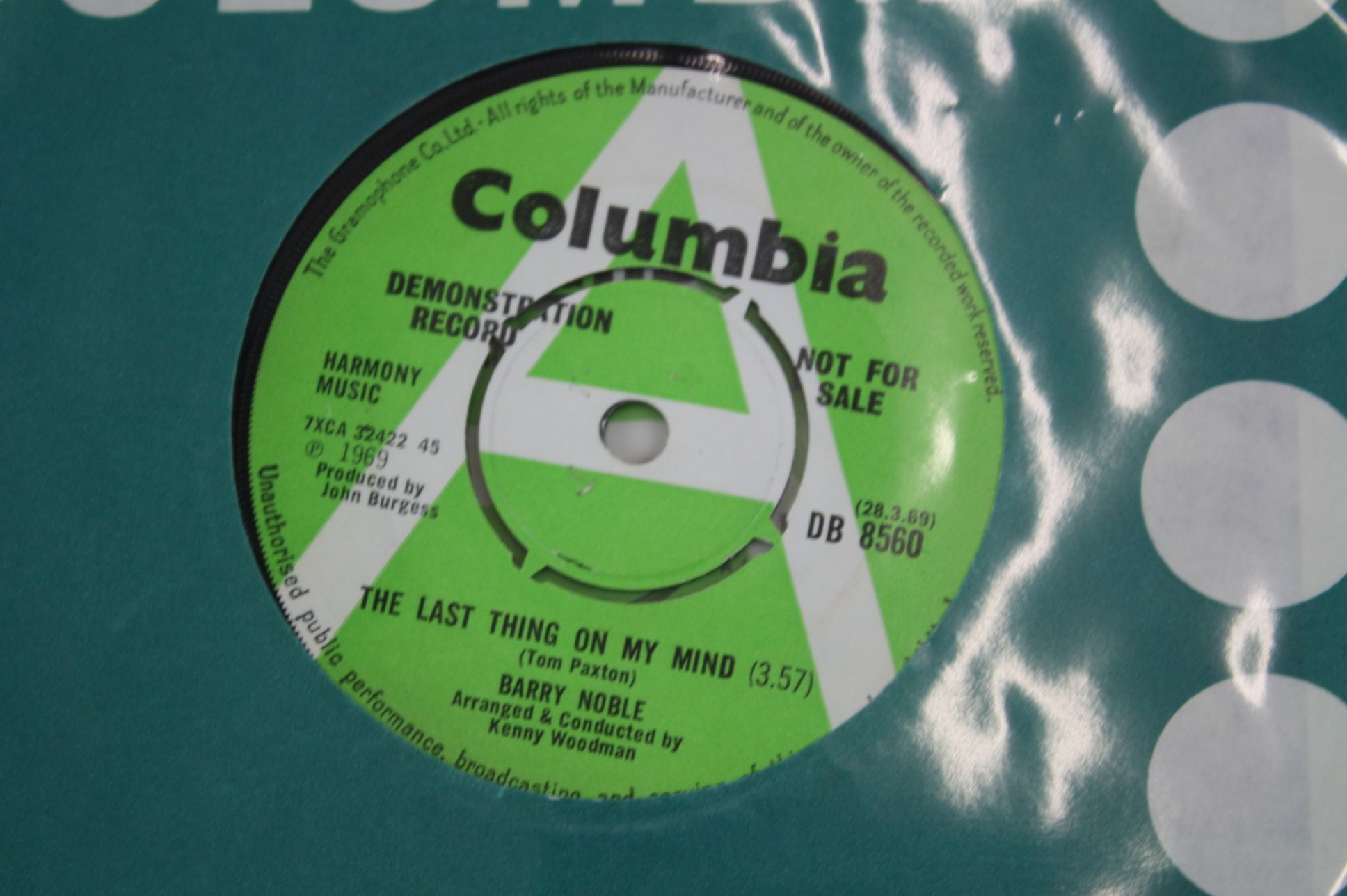 Vinyl - 17 Demo 45s on the Columbia & Parlophone labels from 1968 & 1969 to include artists such - Image 3 of 19