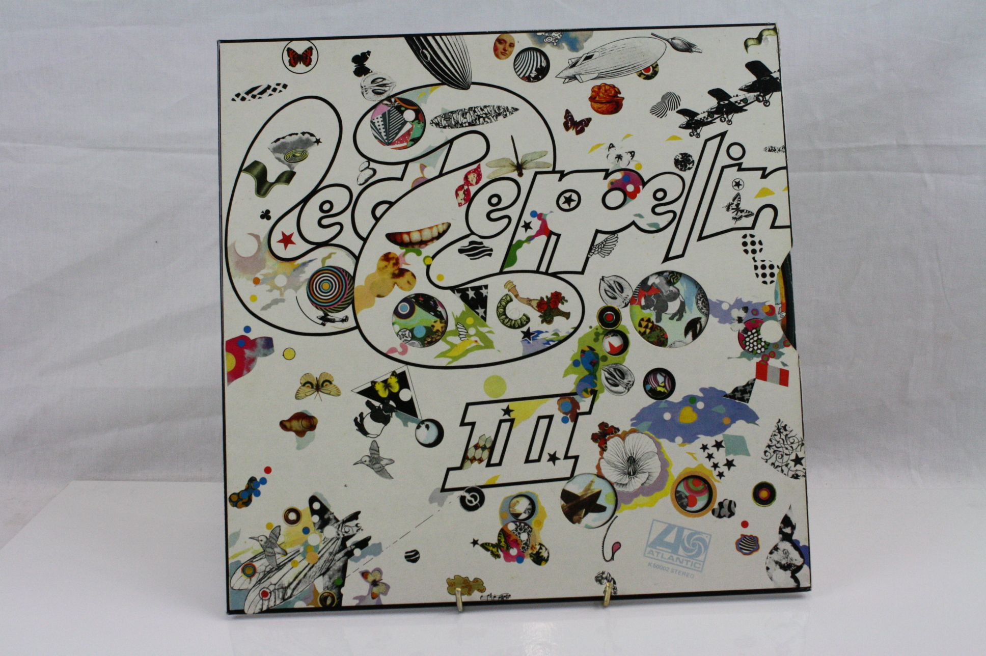 Vinyl - Led Zeppelin - Two LP's to include Three (K50002) and Physical Graffiti (SSK 89400) both - Image 12 of 17