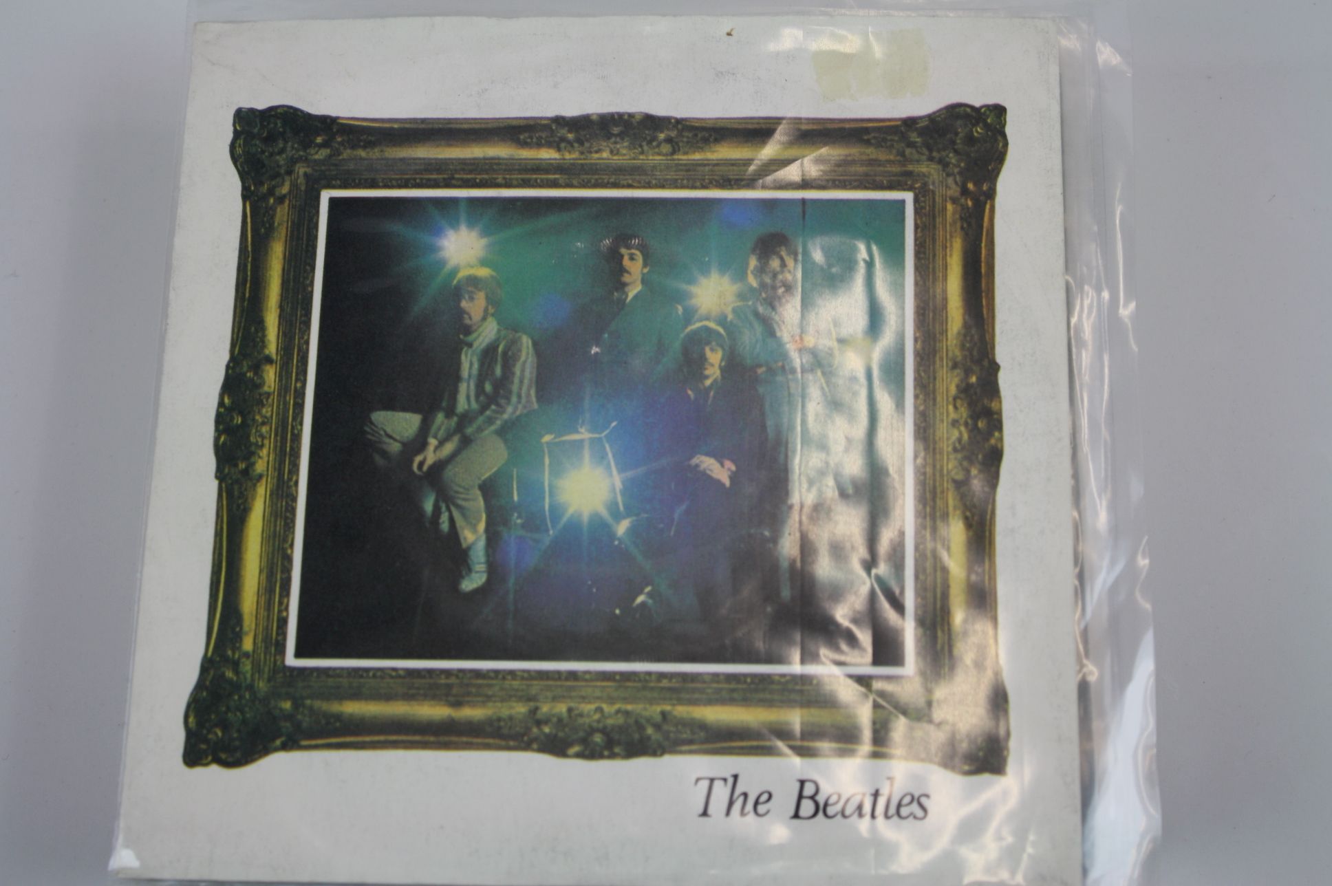 Vinyl - First class collection of 20 The Beatles 45s with some re-releases all in company sleeves in - Image 5 of 22