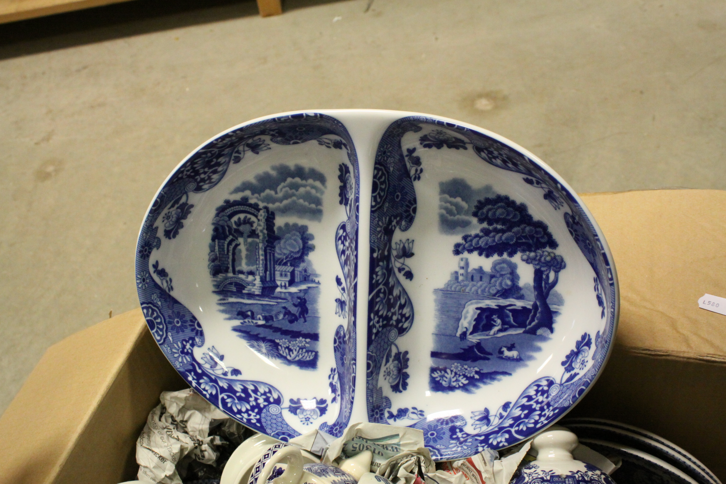 A large quantity of blue and white china to include willow pattern etc. - Image 2 of 3