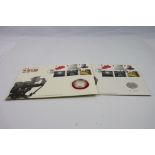 Two First Day Cover And £2 Coin Sets Commemorating World War One.