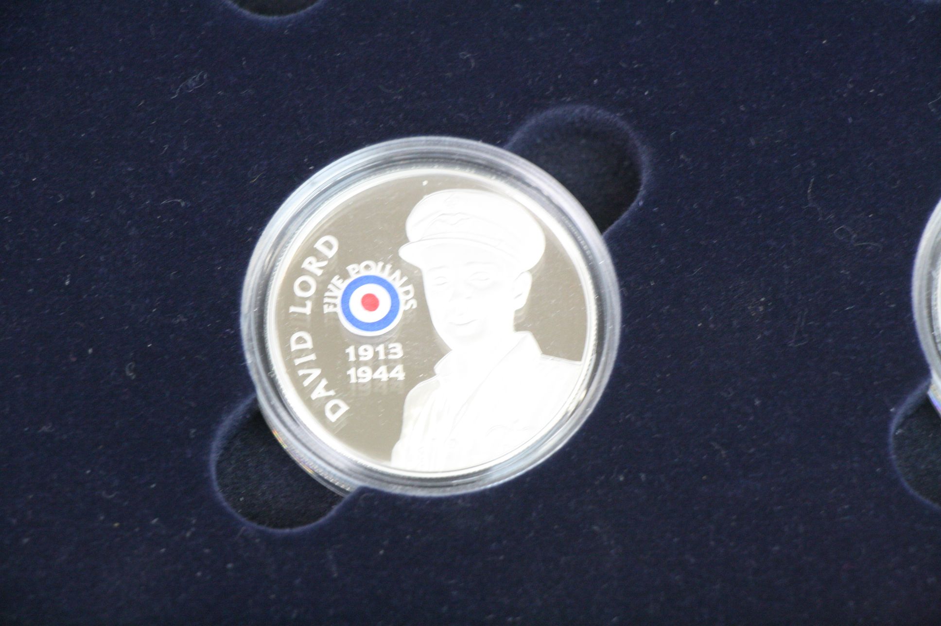 A Royal Mint History Of The RAF / Royal Air Force Silver Proof £5 Coin Set, Set Of 18 x £5 Silver - Image 20 of 21