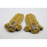 A Pair Of Military Gold Braid Shoulder Cord Major General Epaulettes With General Star And Crossed