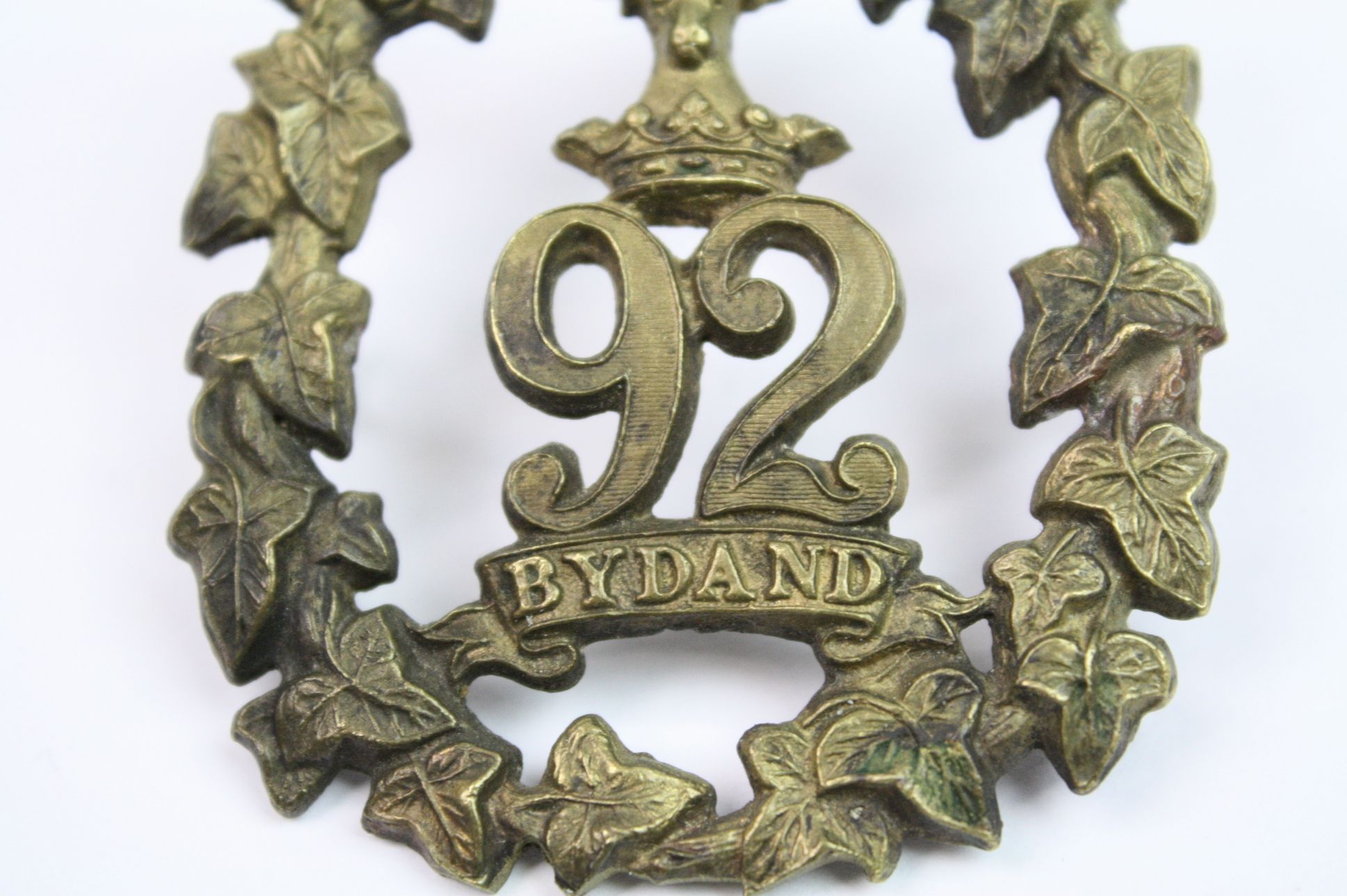 A British Infantry 92nd Regiment Of Foot The Gordon Highlanders Brass Cap Badge. - Image 8 of 8