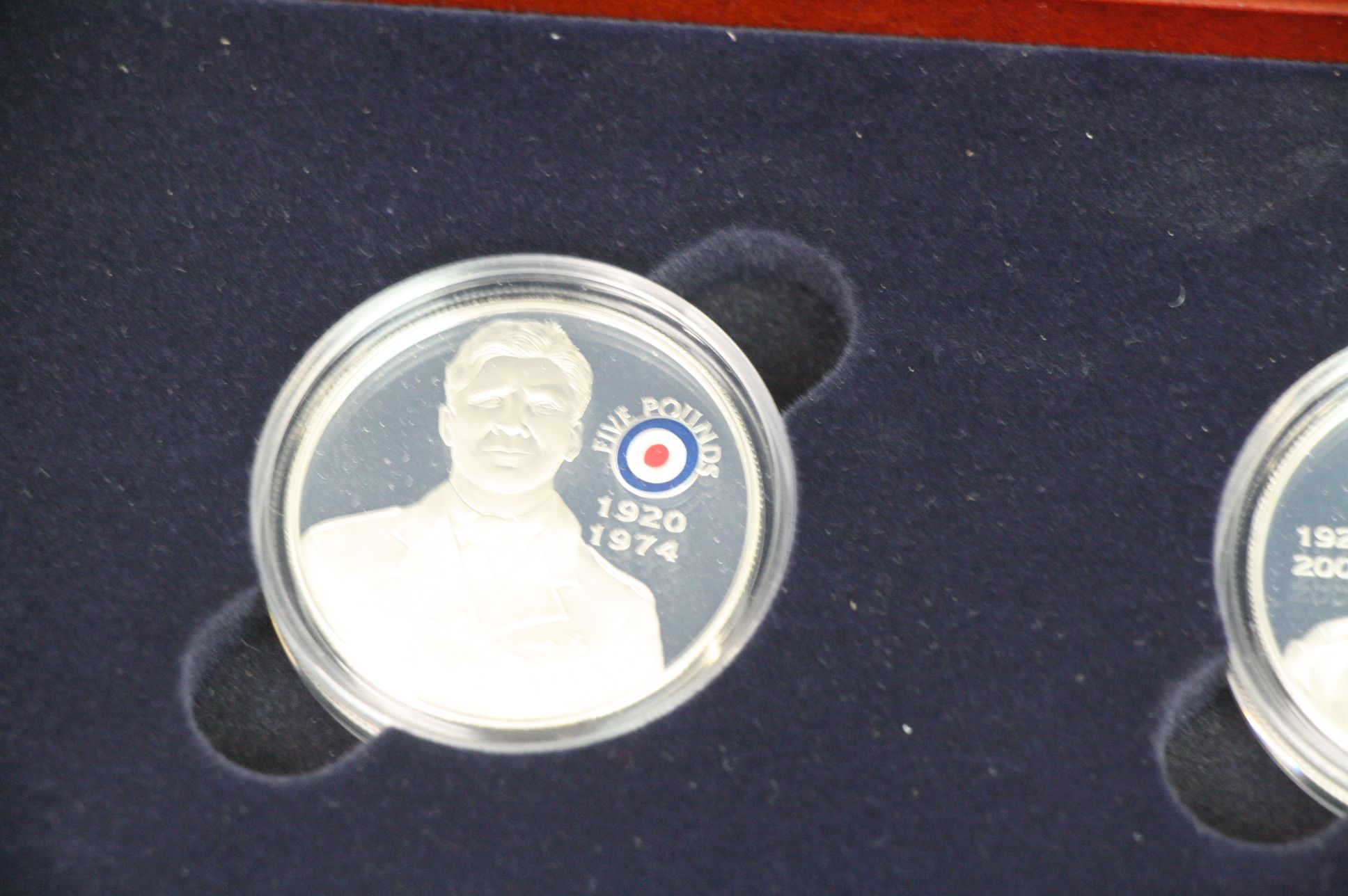 A Royal Mint History Of The RAF / Royal Air Force Silver Proof £5 Coin Set, Set Of 18 x £5 Silver - Image 13 of 21
