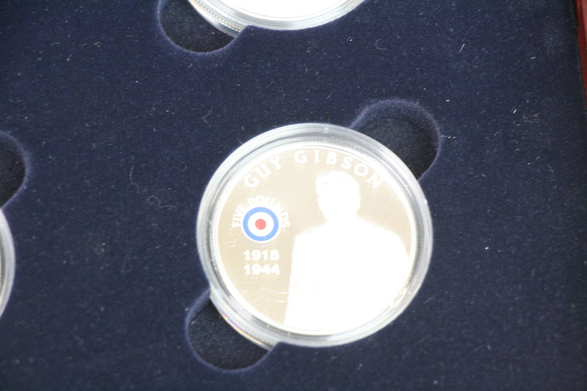 A Royal Mint History Of The RAF / Royal Air Force Silver Proof £5 Coin Set, Set Of 18 x £5 Silver - Image 21 of 21