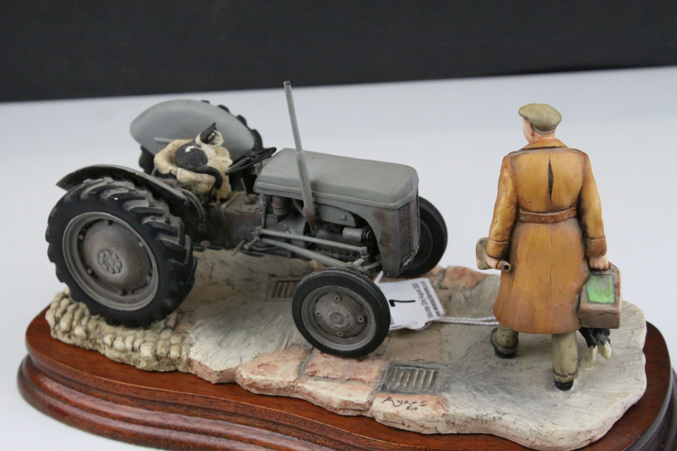 Border Fine Arts model ' An Early Start ' JH91 on Wooden Plinth - Image 6 of 6