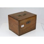 Late 19th / Early 20th century Oak Artist's / Printer's Box with Three Stacking Lift Out Trays,