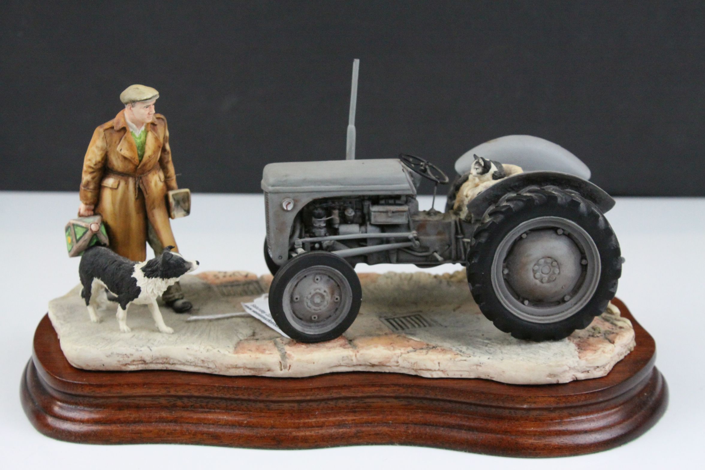 Border Fine Arts model ' An Early Start ' JH91 on Wooden Plinth