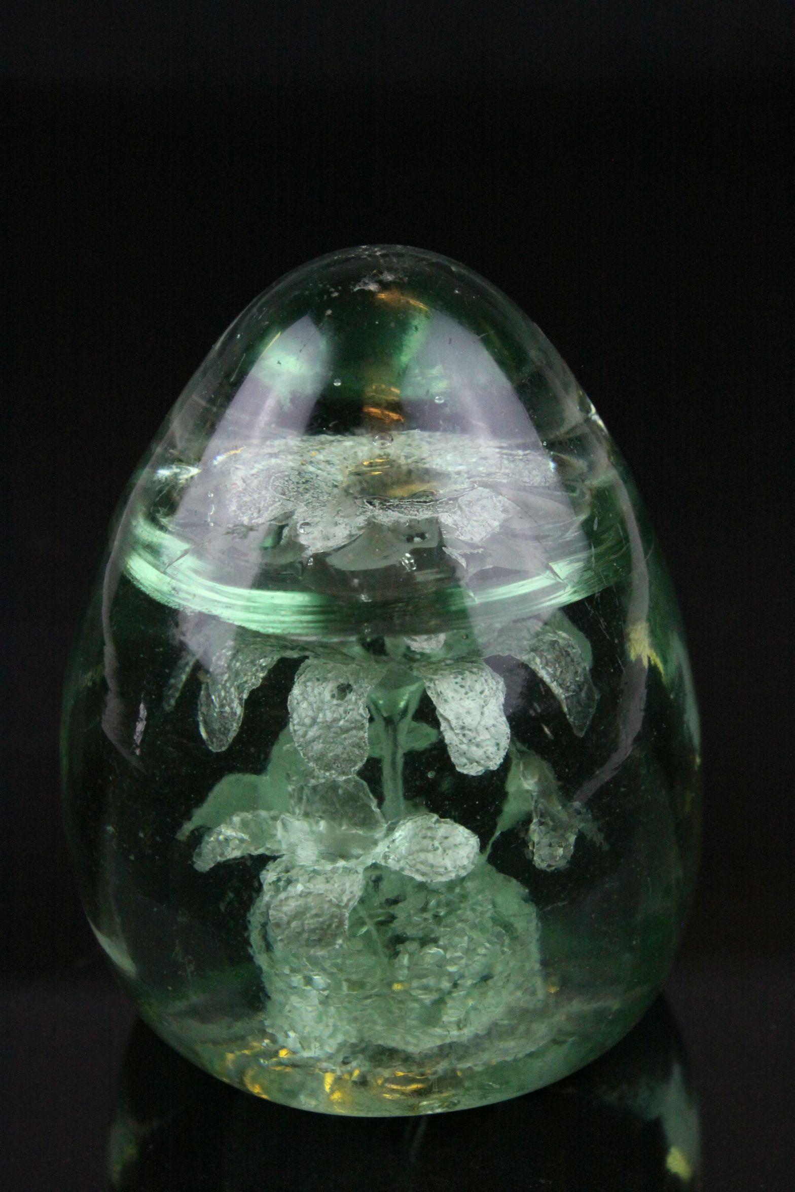 Victorian Green Glass Dump Paperweight with Flower Inclusion, h.10cms - Image 2 of 6