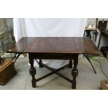 Oak draw leaf table