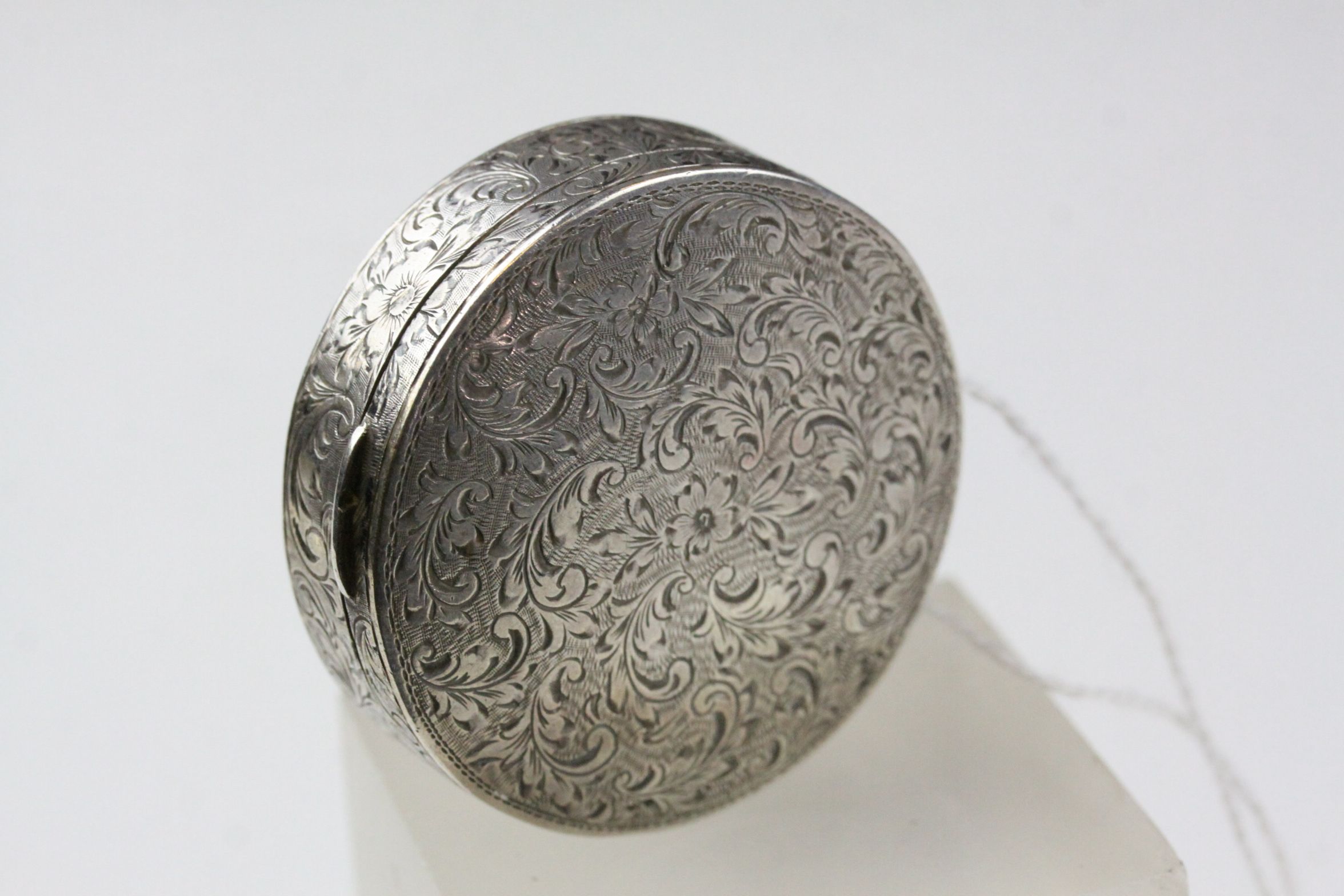 A hallmarked French silver patch box with mirrored lid, approx 5cm diameter. - Image 2 of 4