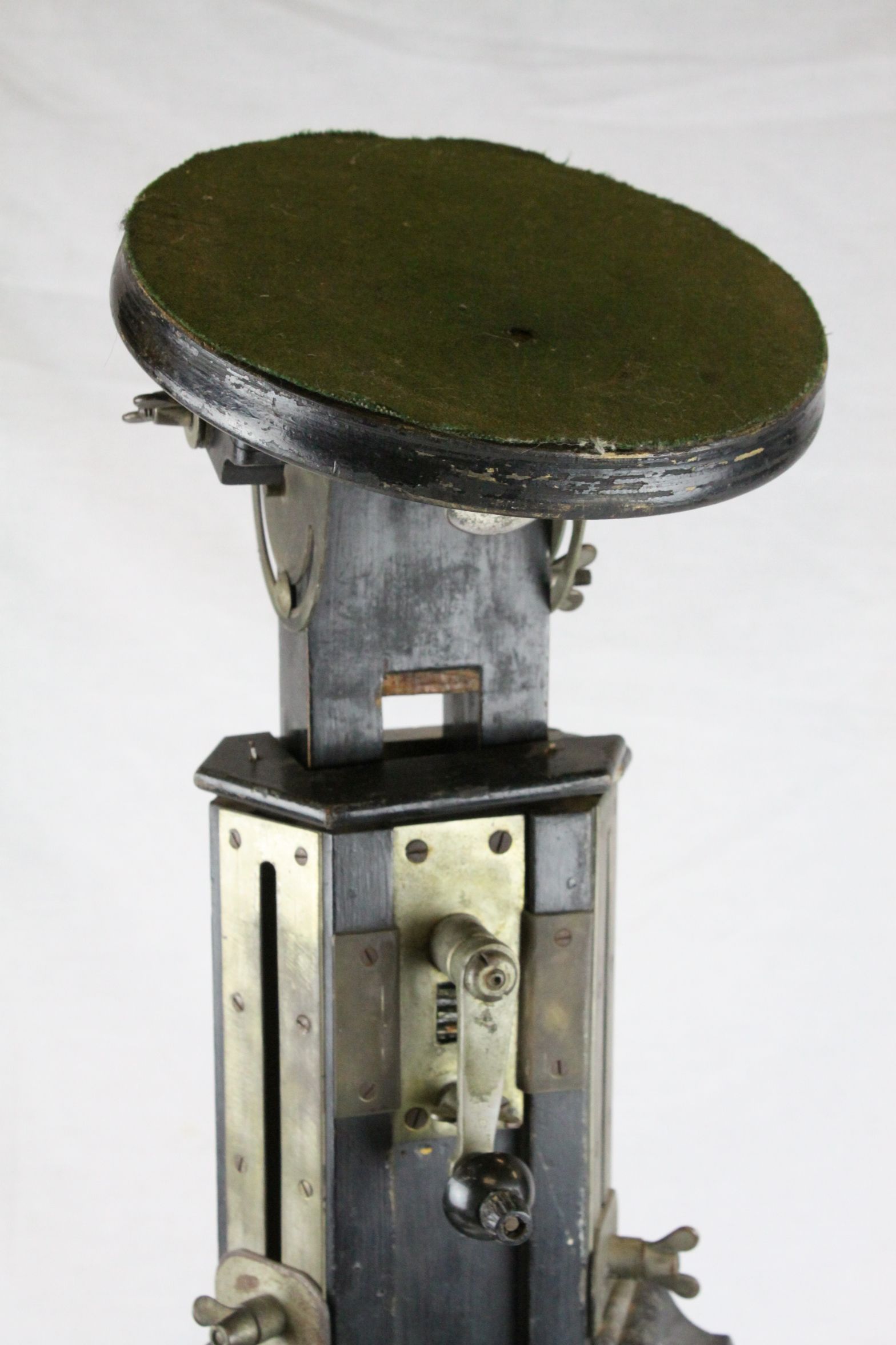 Early 20th century Wooden Folding Camera Tripod with Winding Handle and Tilting Camera Platform - Image 3 of 6