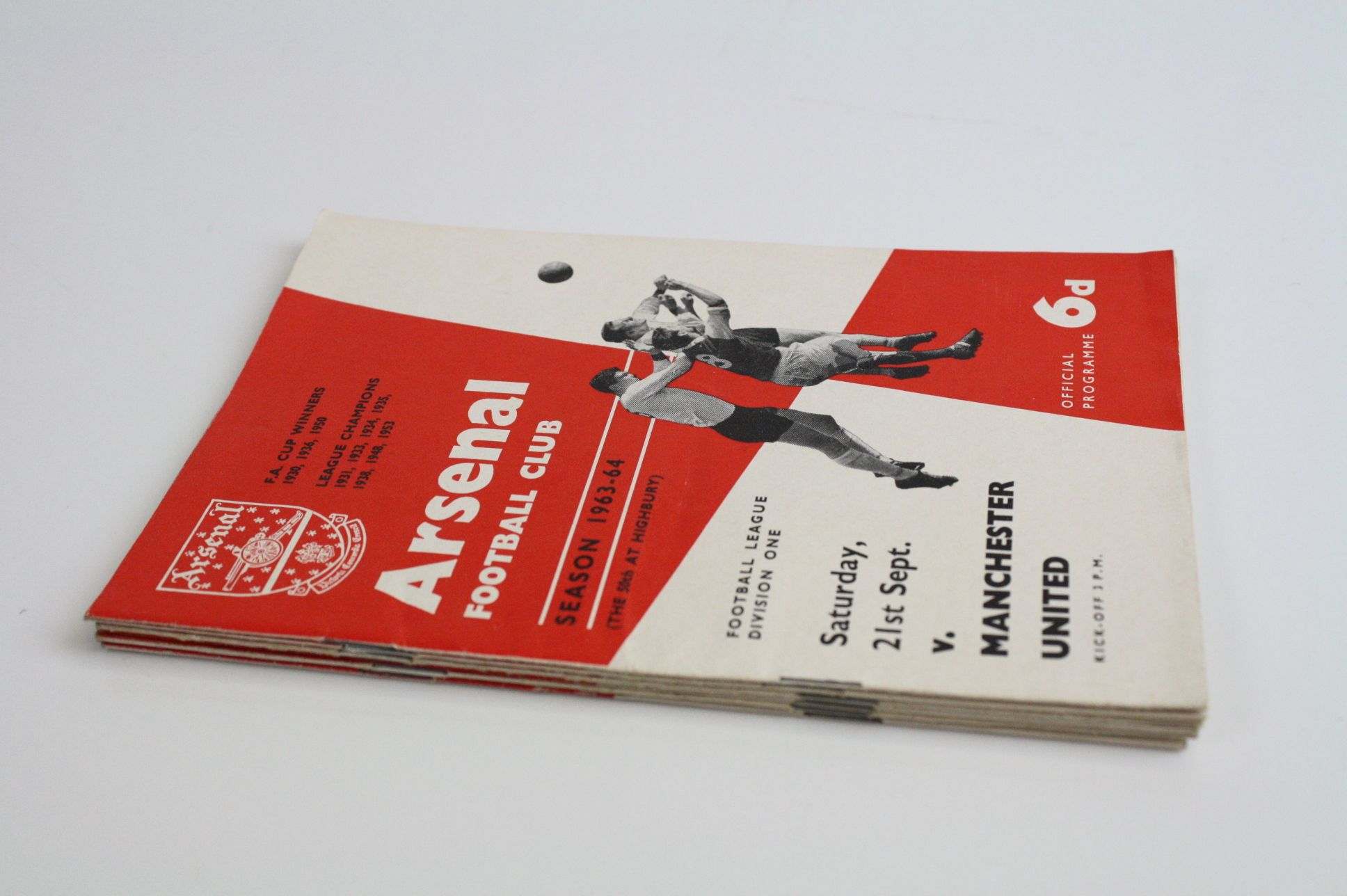 Football programmes - Large collection of approx 150 Arsenal home programmes ranging from the 1953/4 - Image 12 of 12