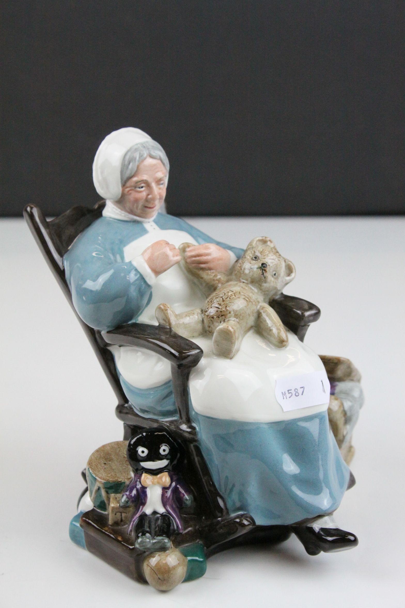 Royal Doulton ' Nanny ' HN2221. h.16cms - Image 4 of 7