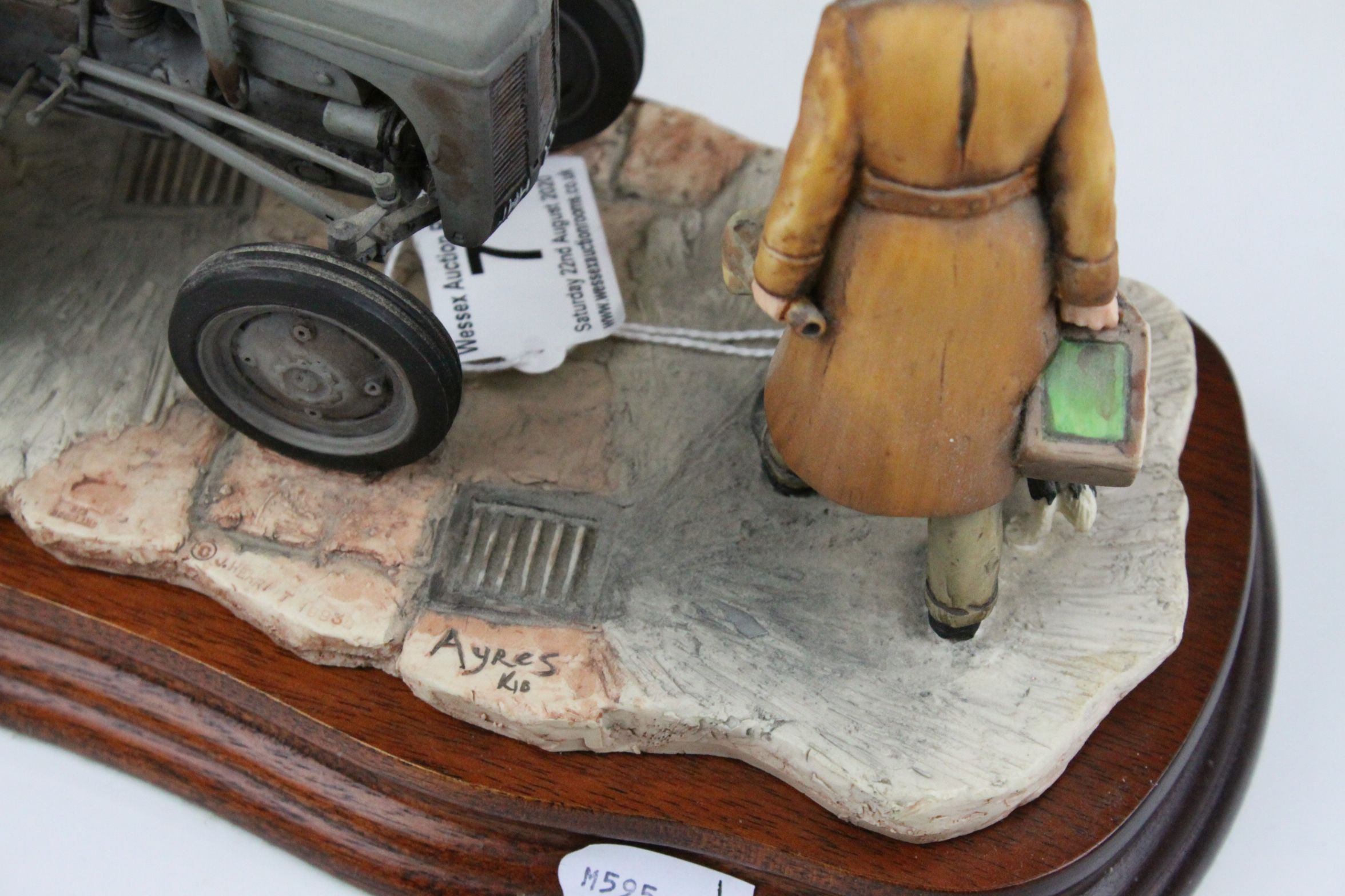 Border Fine Arts model ' An Early Start ' JH91 on Wooden Plinth - Image 5 of 6