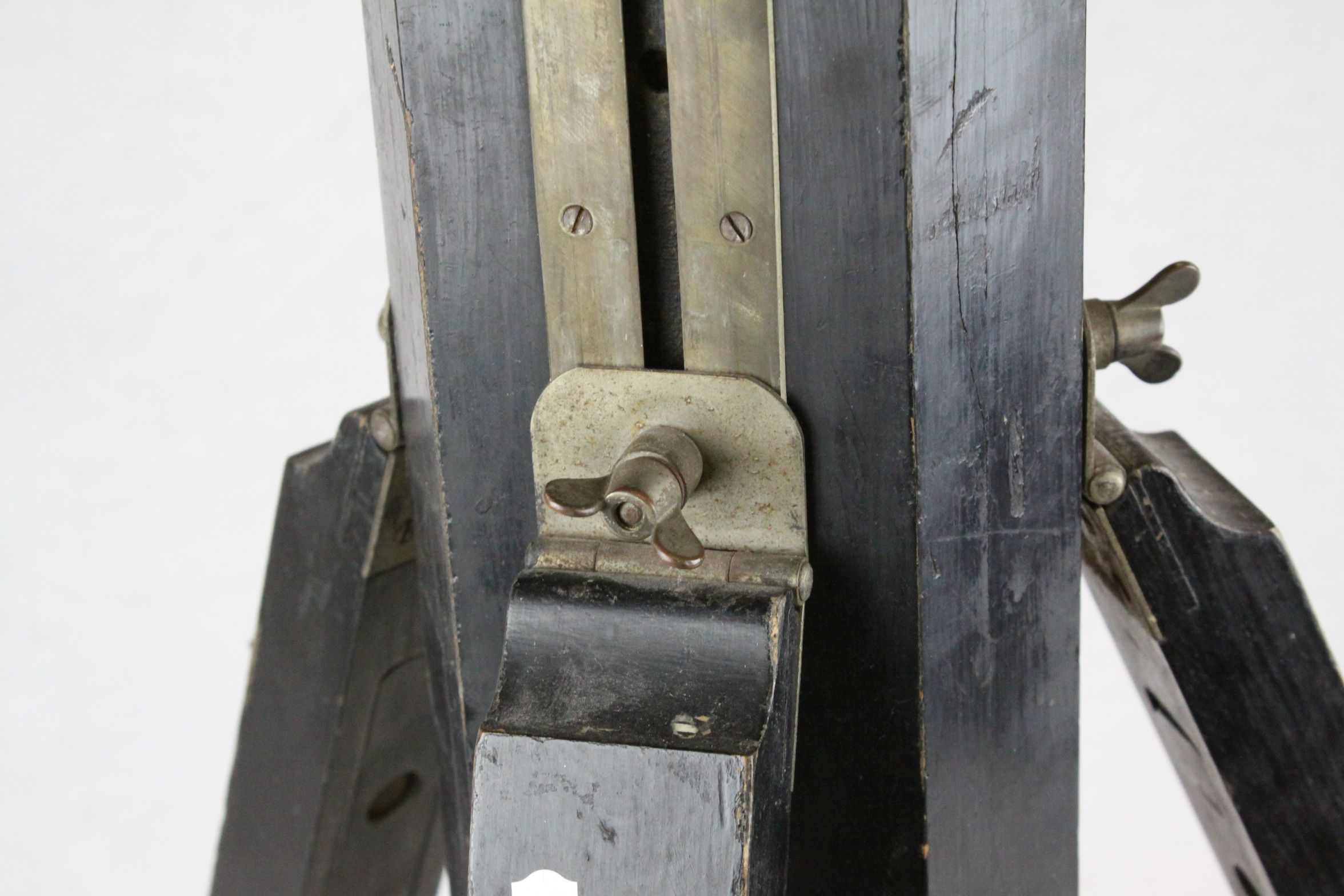 Early 20th century Wooden Folding Camera Tripod with Winding Handle and Tilting Camera Platform - Image 6 of 6