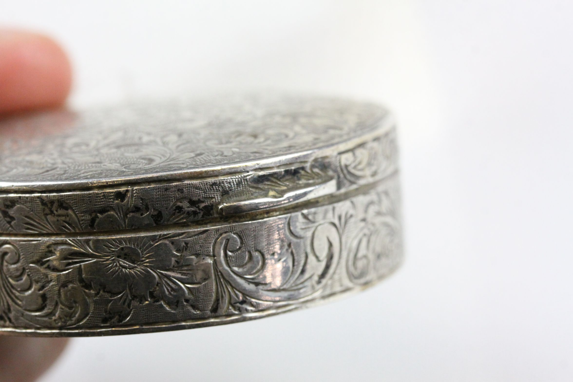 A hallmarked French silver patch box with mirrored lid, approx 5cm diameter. - Image 3 of 4