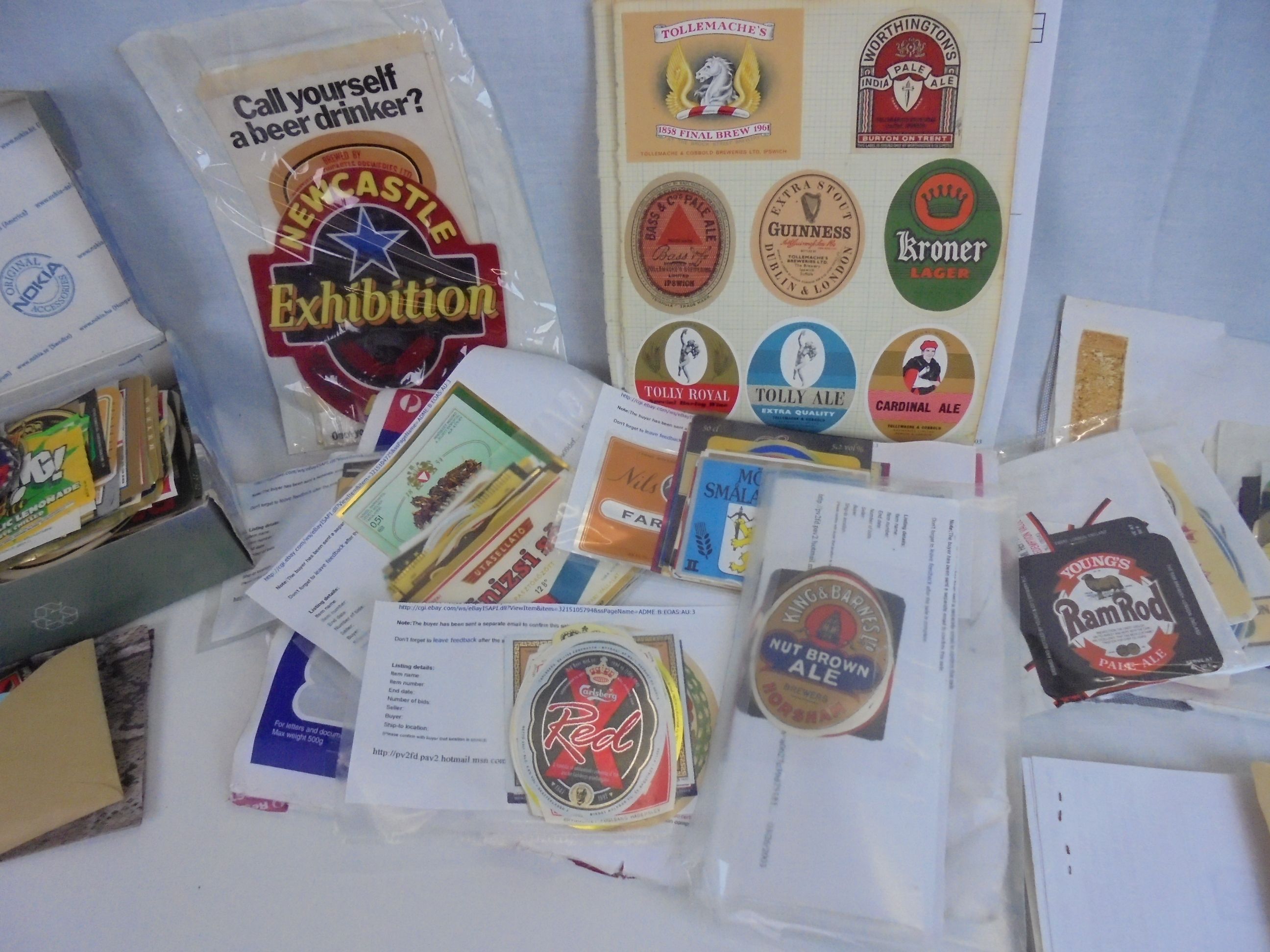 Breweriana - collection of various ashtrays and beer labels - Image 3 of 5
