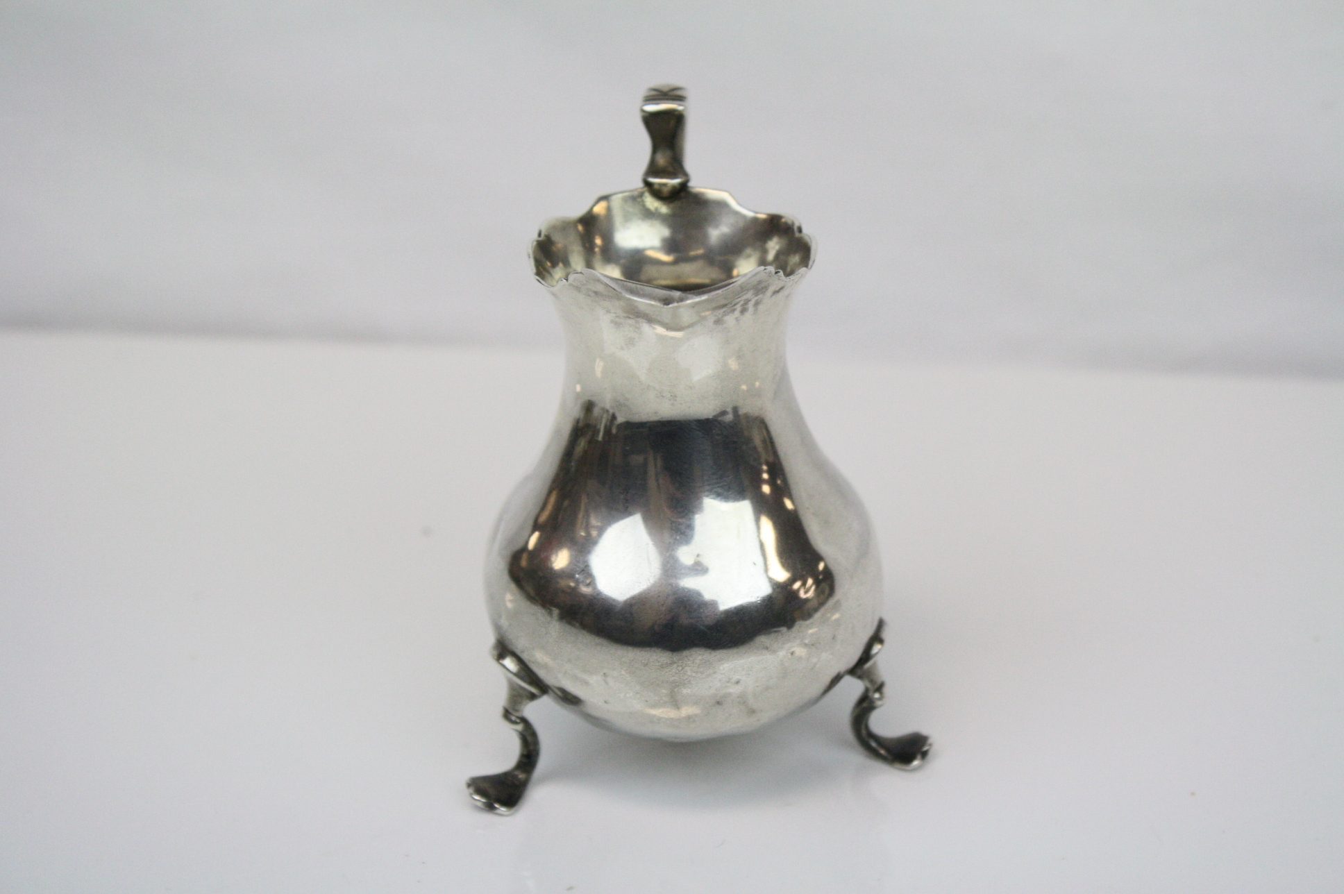 Georgian silver, London 1757, cream jug - Image 4 of 5