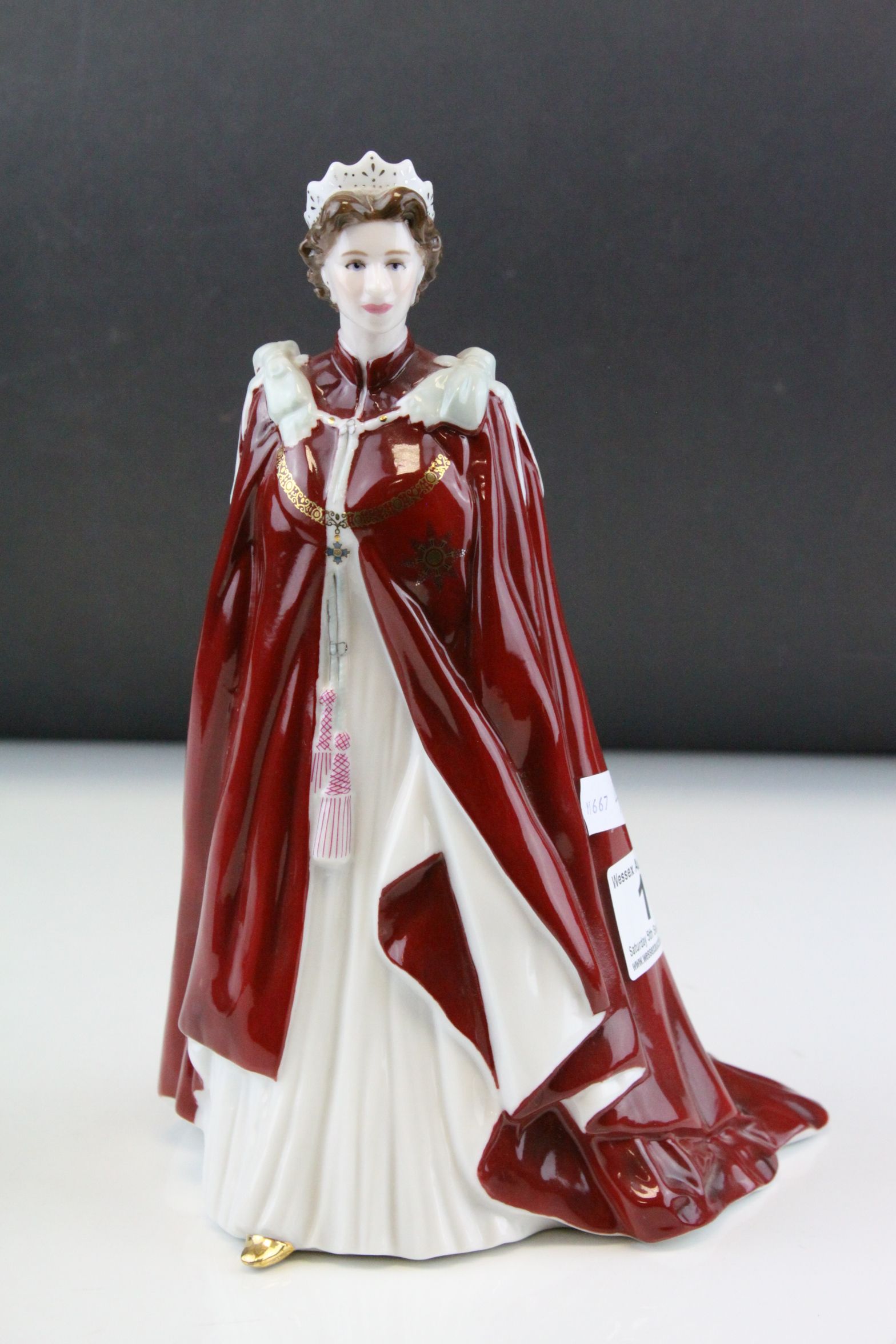 Royal Worcester ' The Queen's 80th Birthday 2006 ' Figurine, h.23.5cms